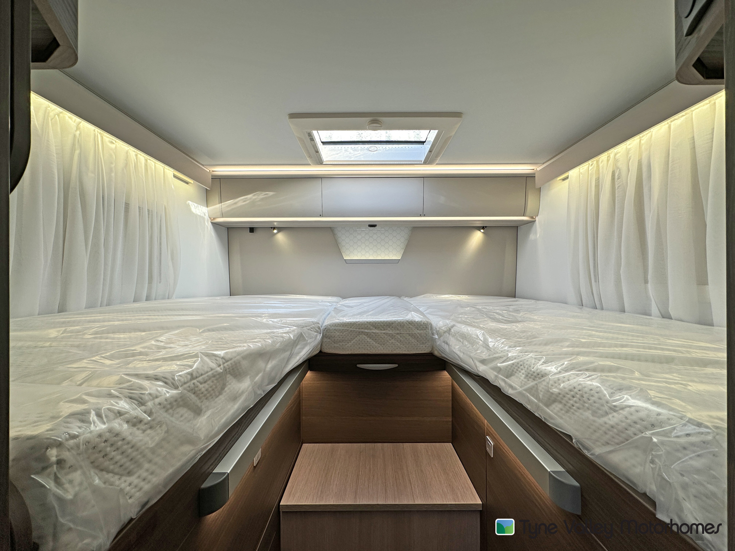 2026 Adria Coral Supreme 670 DL