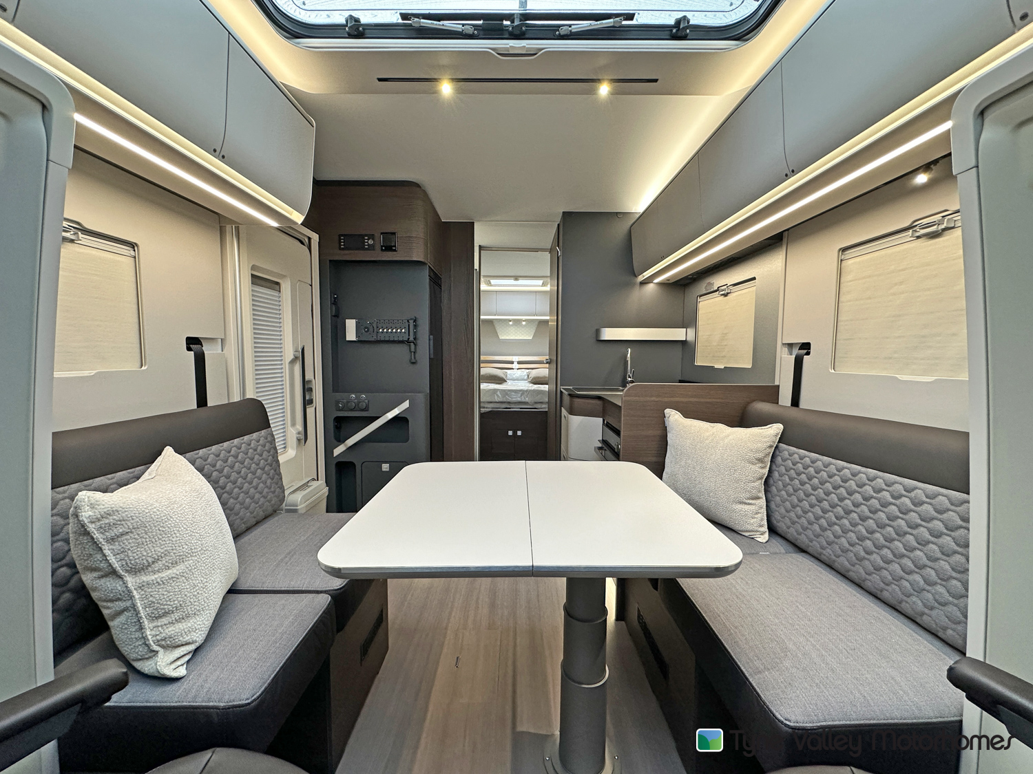 2026 Adria Coral Supreme 670 DL