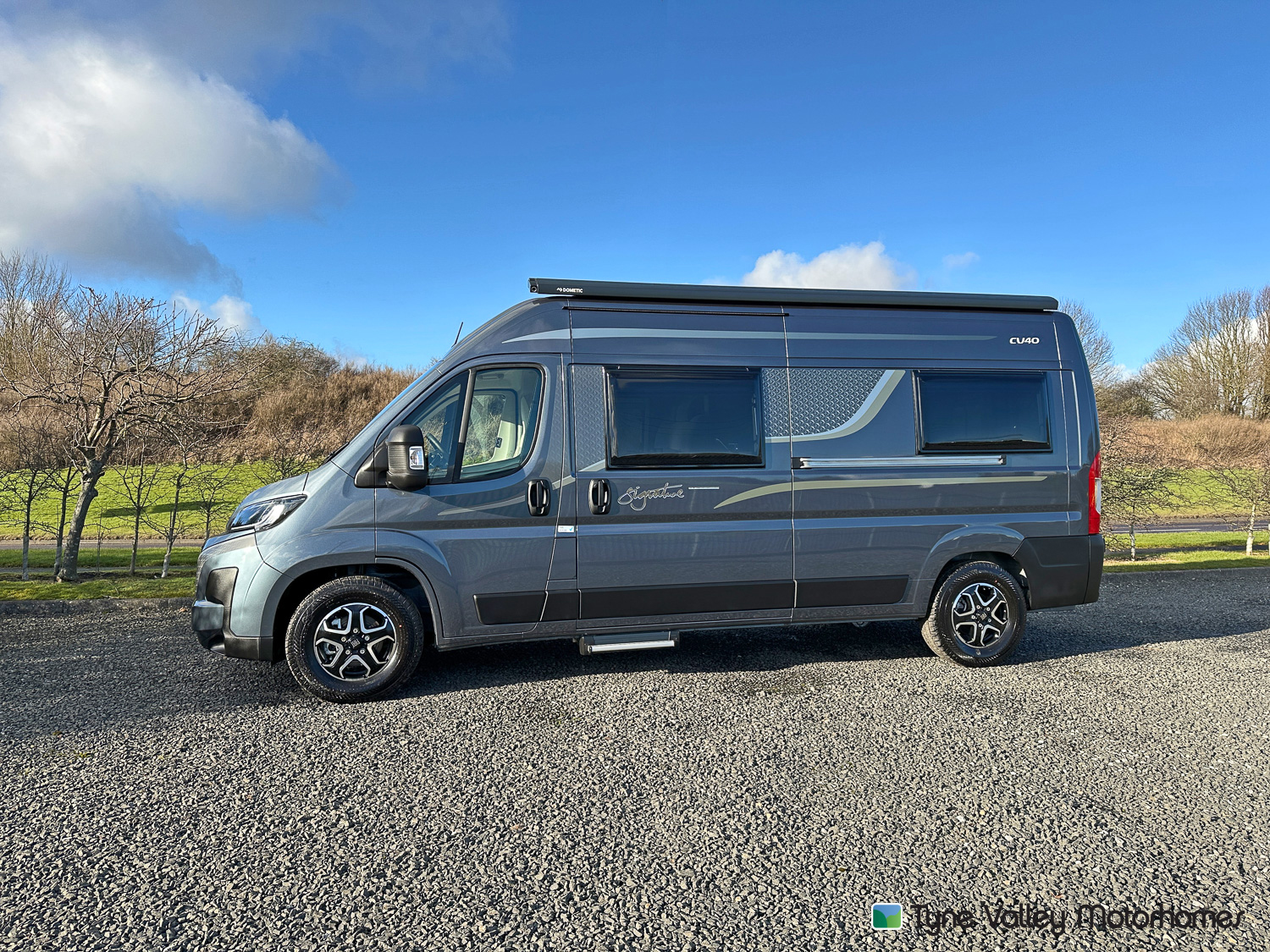 Elddis Signature CV40