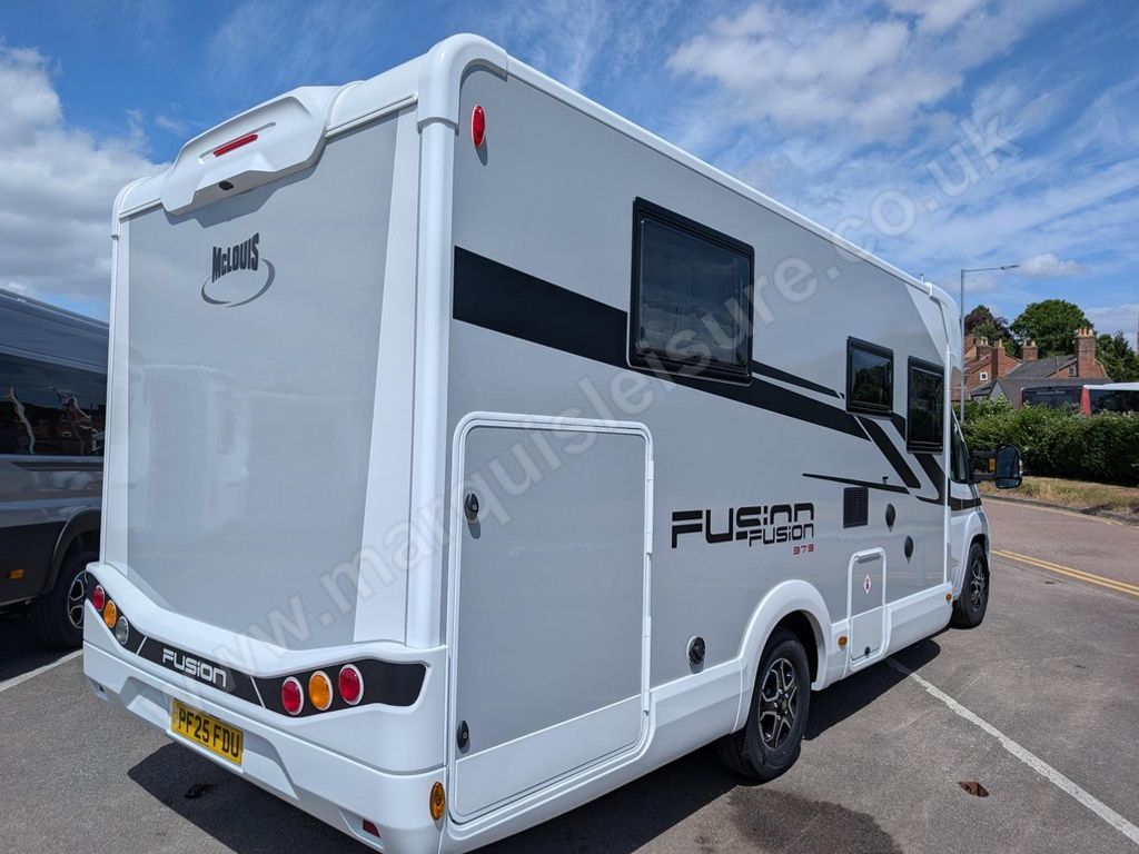2025 MCLOUIS FUSION 379