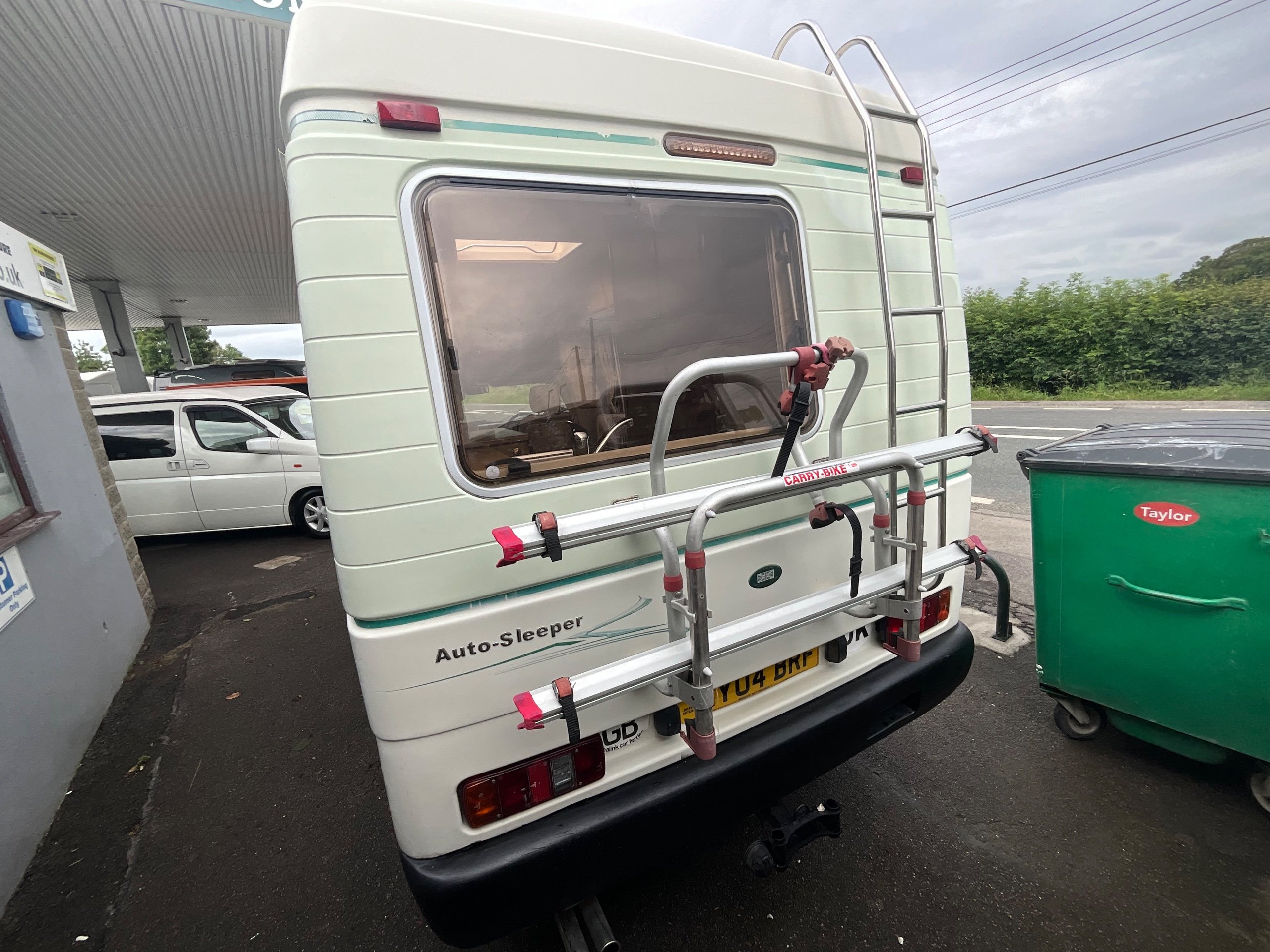 Exterior - Rear
