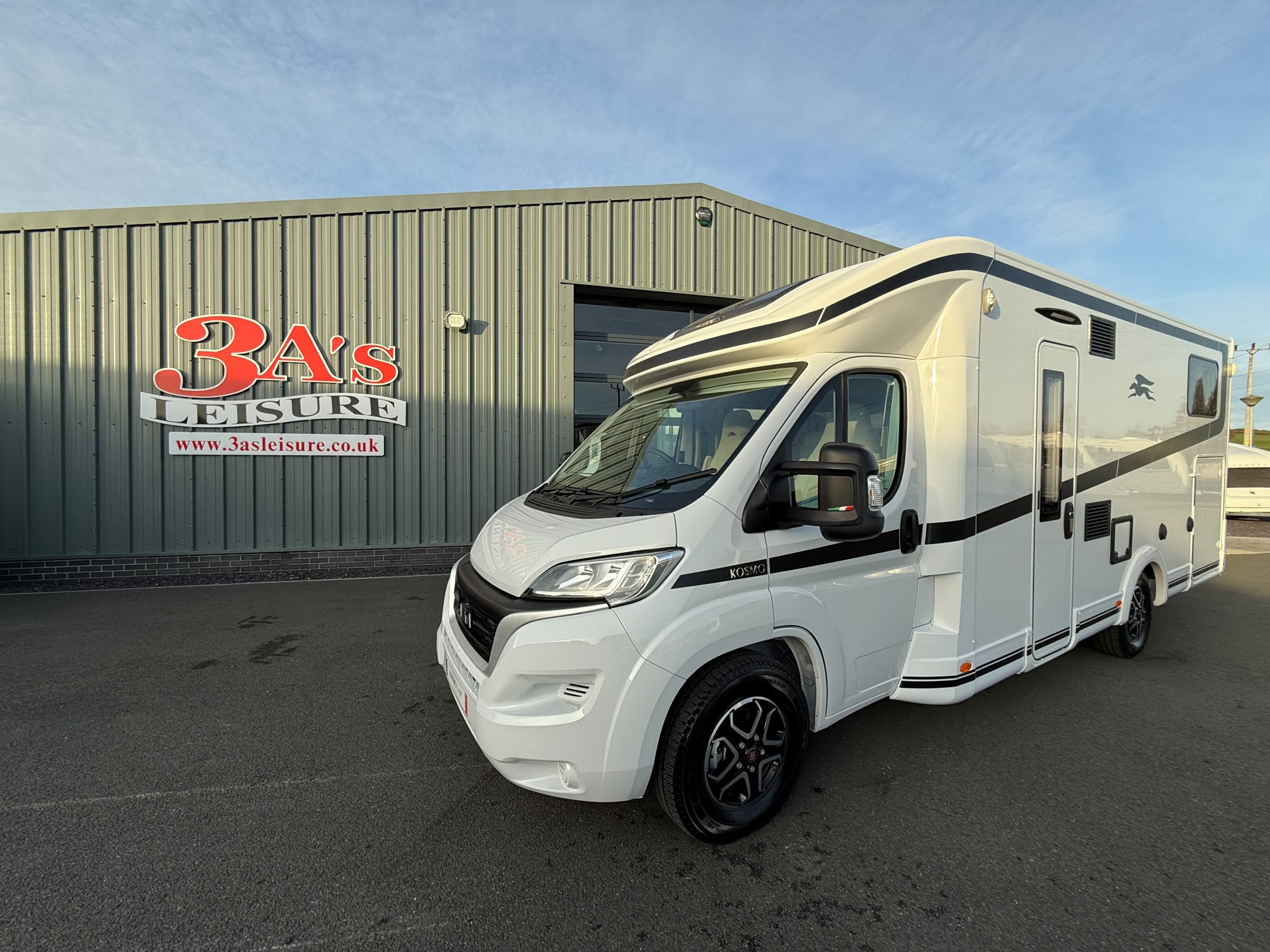 2025 Laika Kosmo L 4.9