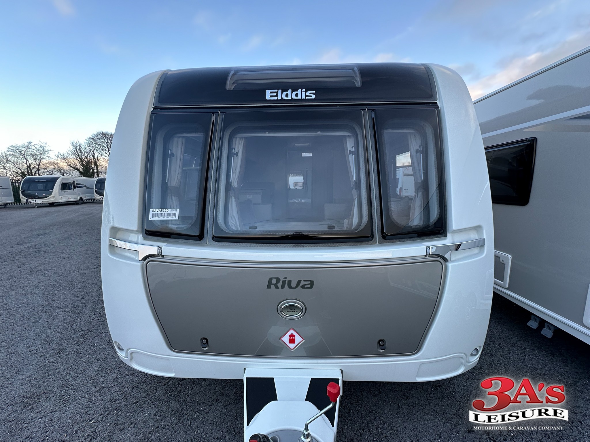 2024 Elddis Riva 860