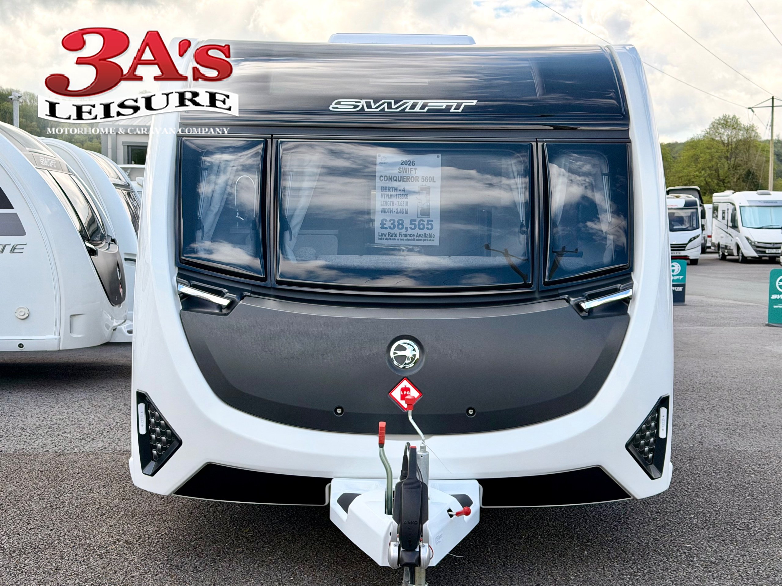 Swift Conqueror 560L - Detail Shot