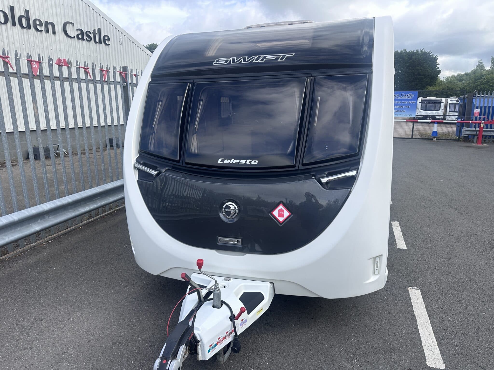 Exterior - Front