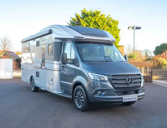 2026 Adria Matrix Supreme MB 670 DC 170BHP Auto