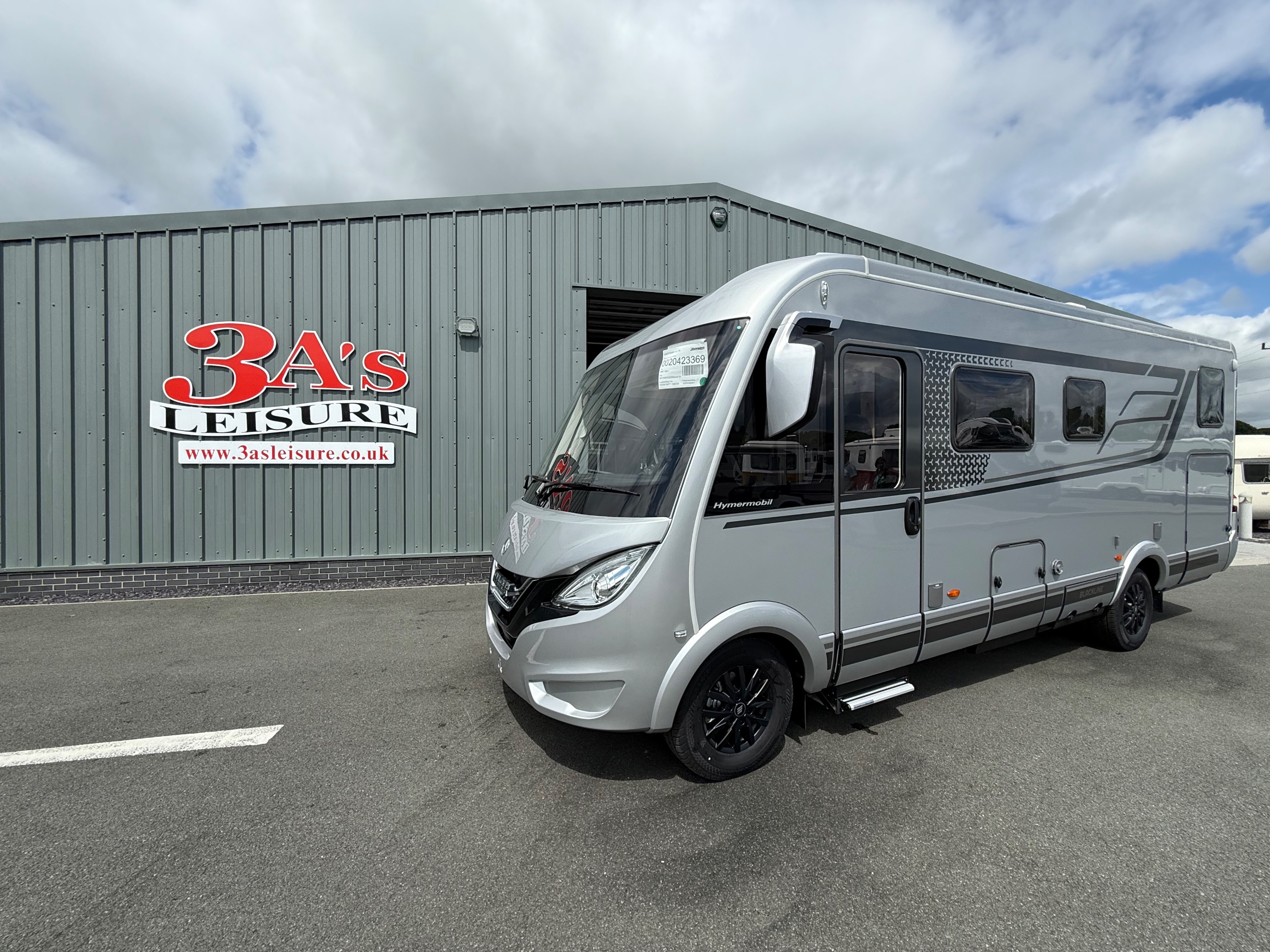 2025 Hymer B-MC I680 BLACKLINE