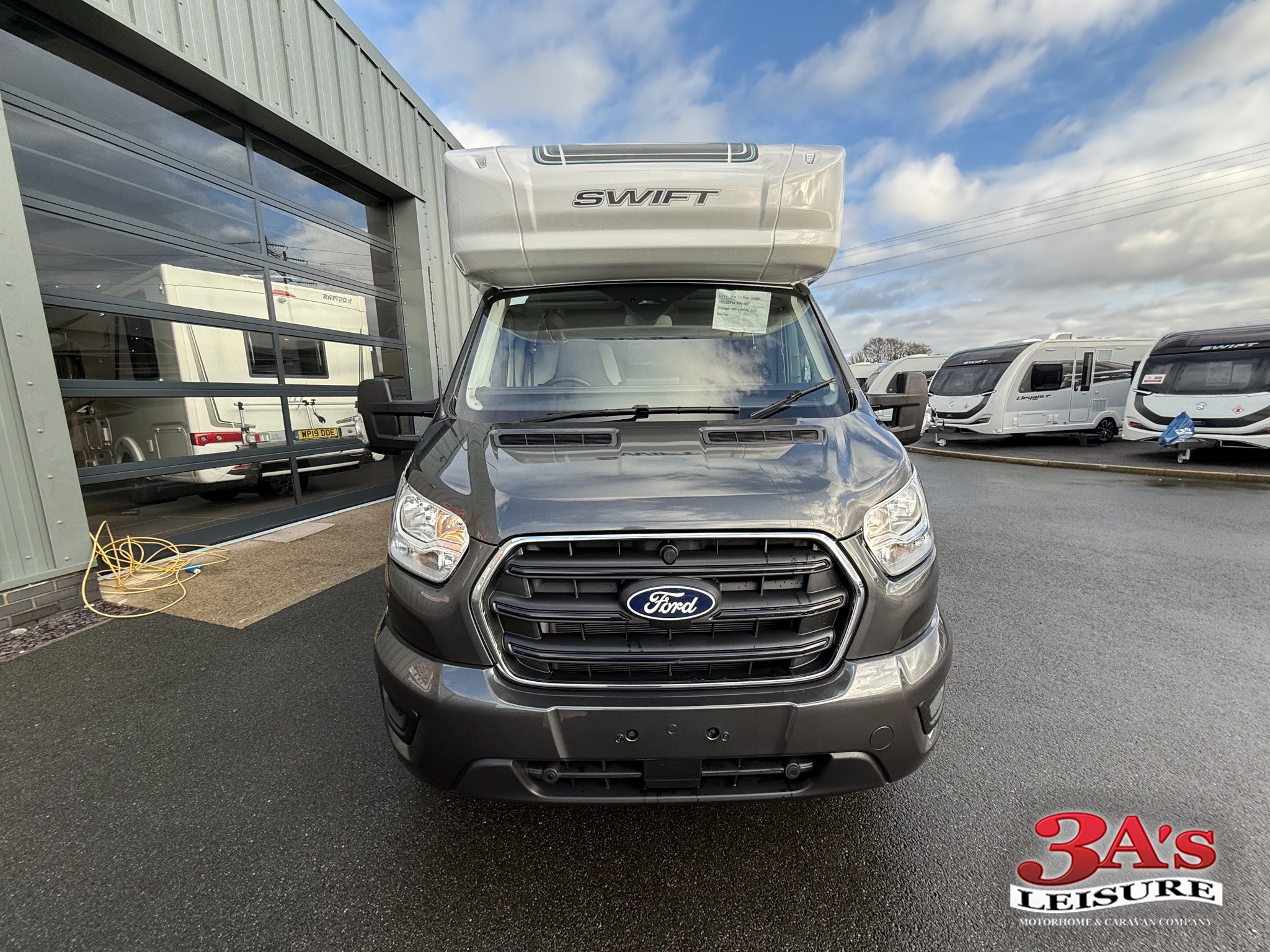 2025 Swift Voyager 485