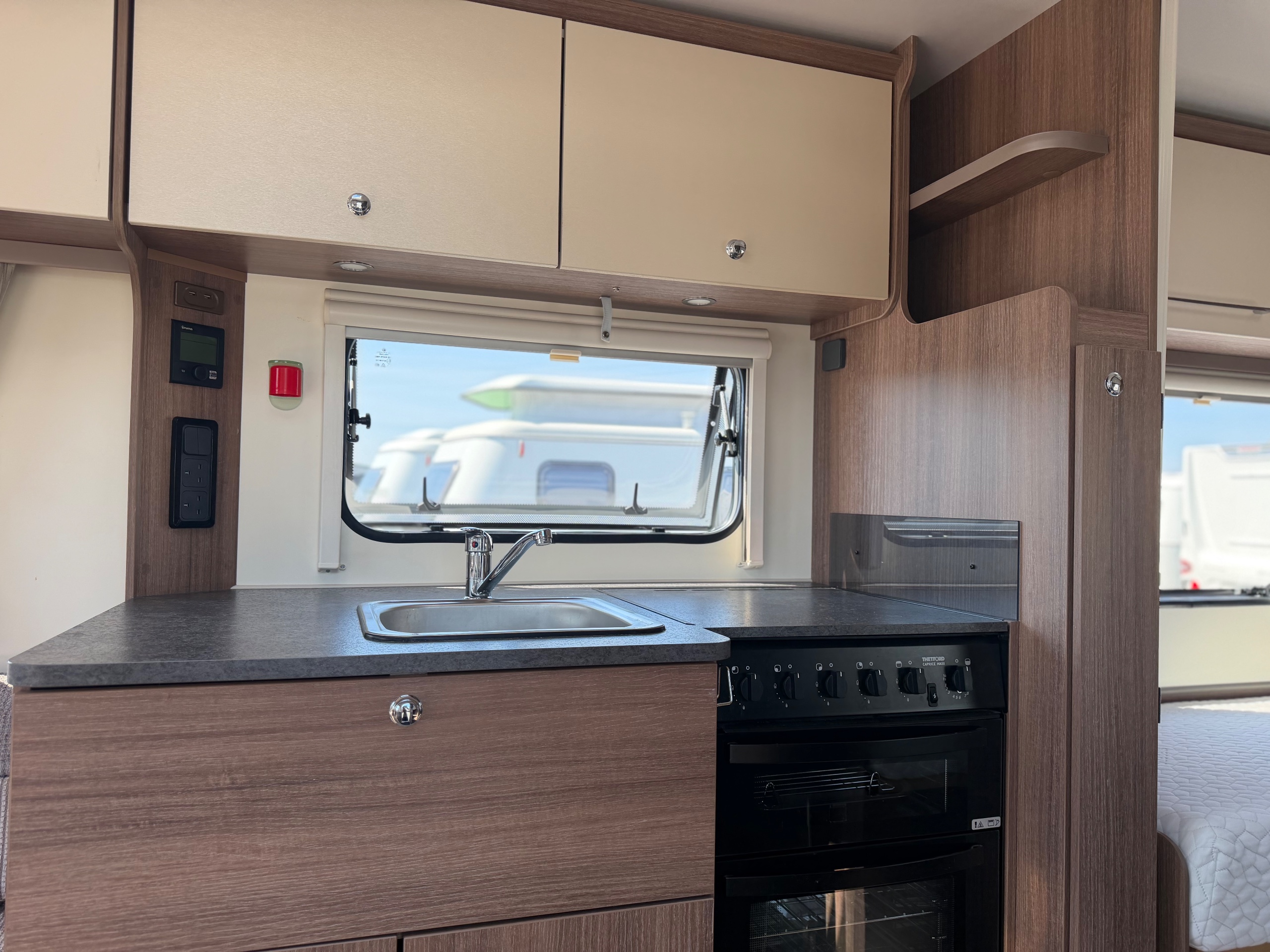 Bailey Phoenix 642