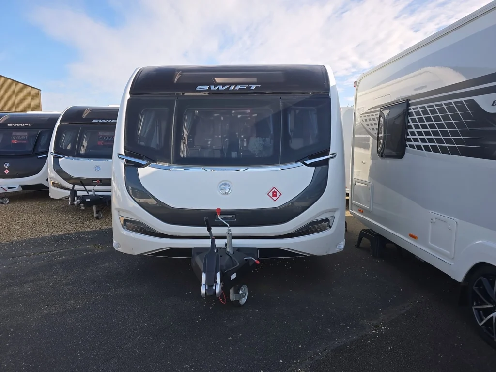 2000 Swift Elegance 845