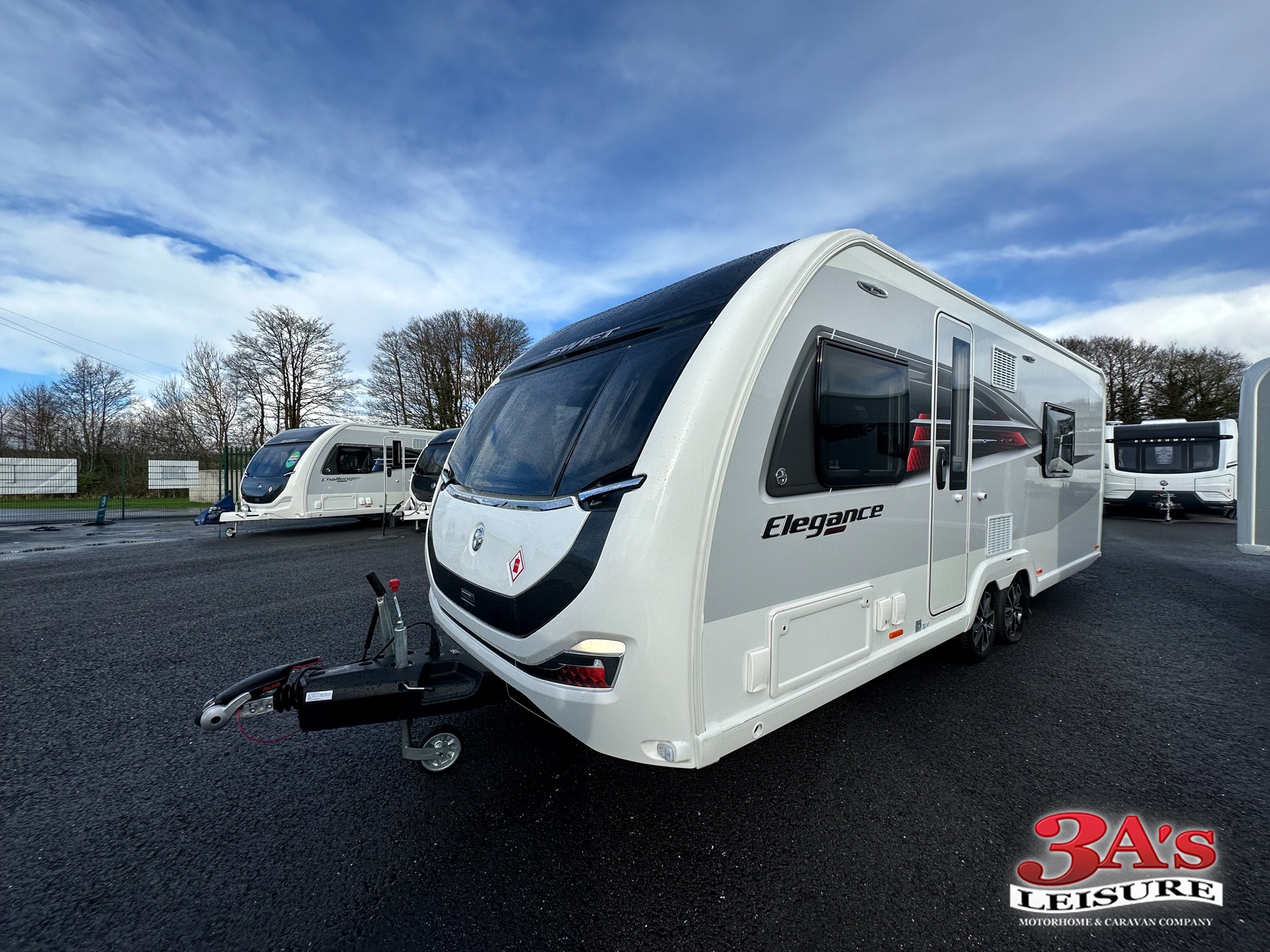 Swift Elegance Top of The Range Grande 845  - WITH E&P SELF LEVELING - Detail Shot