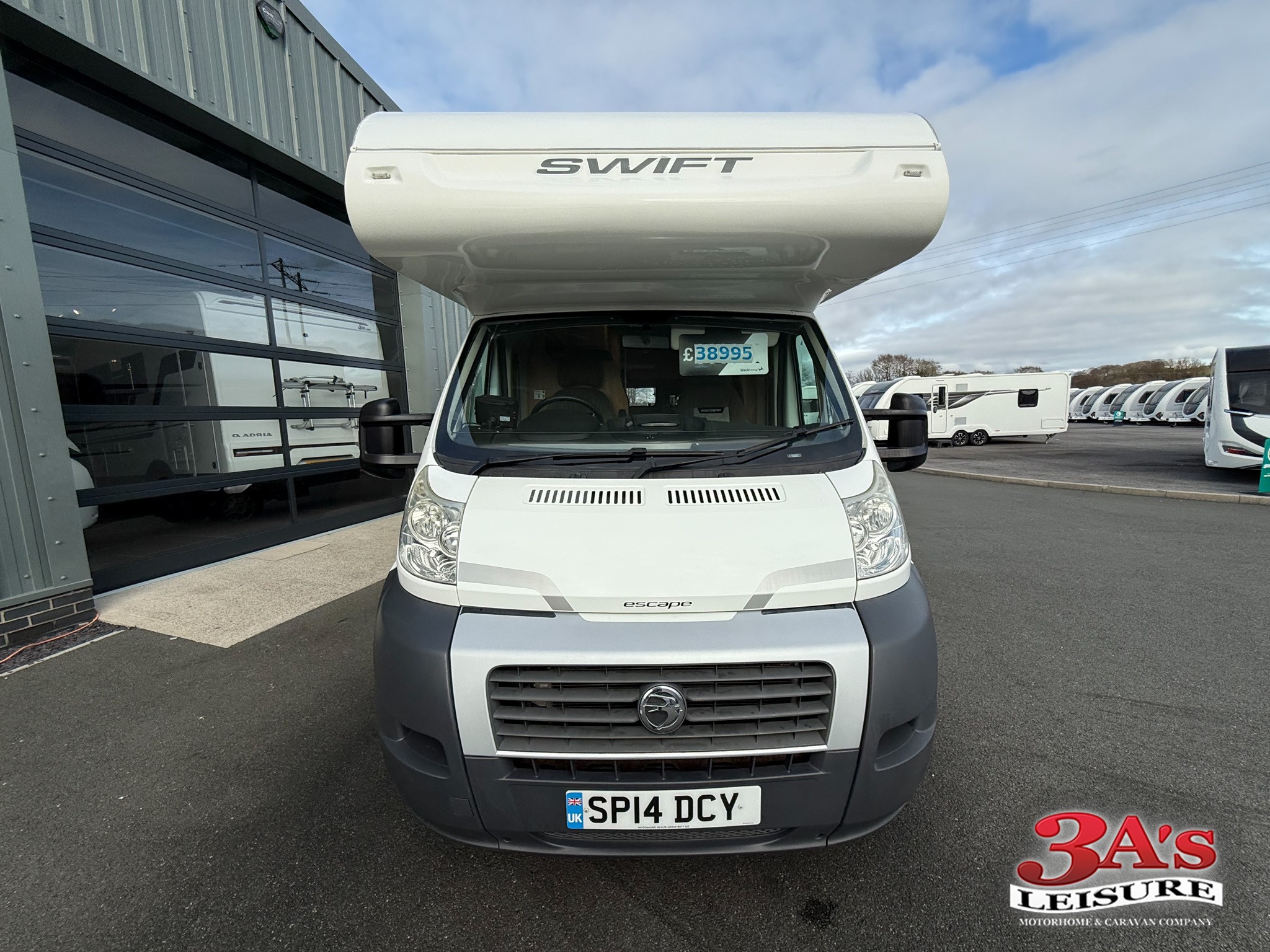2014 Swift Escape 696