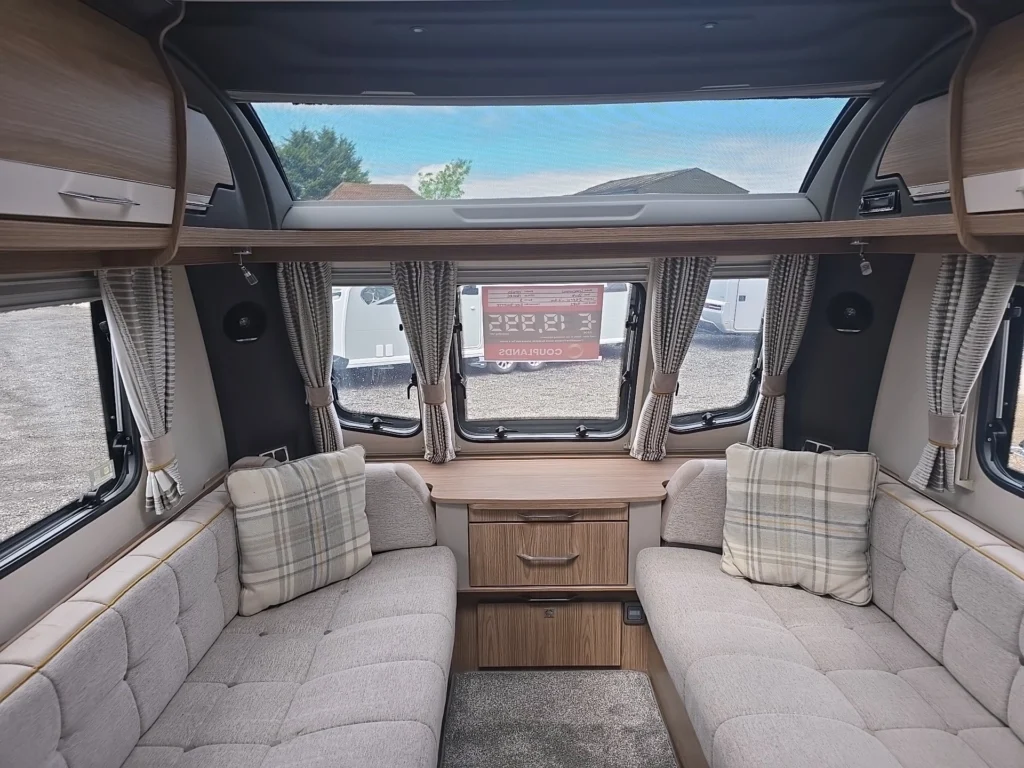 2000 Coachman Vip