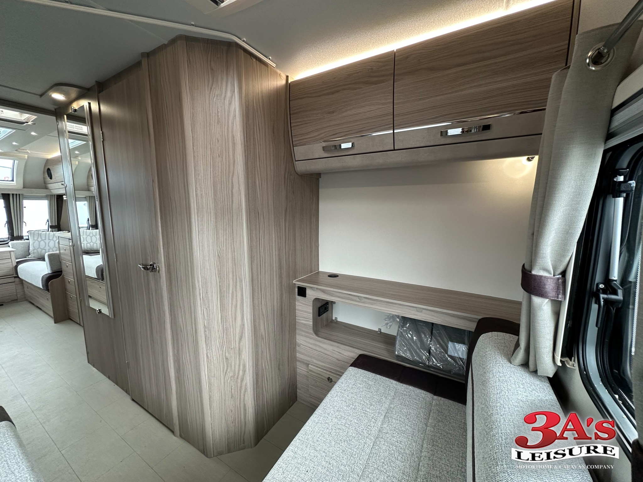 Elddis Riva 585