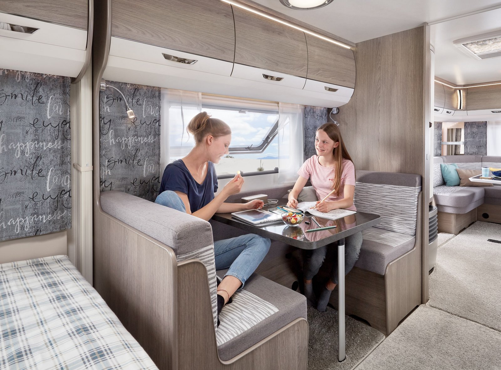 Hobby Prestige 720 UKFe interior image
