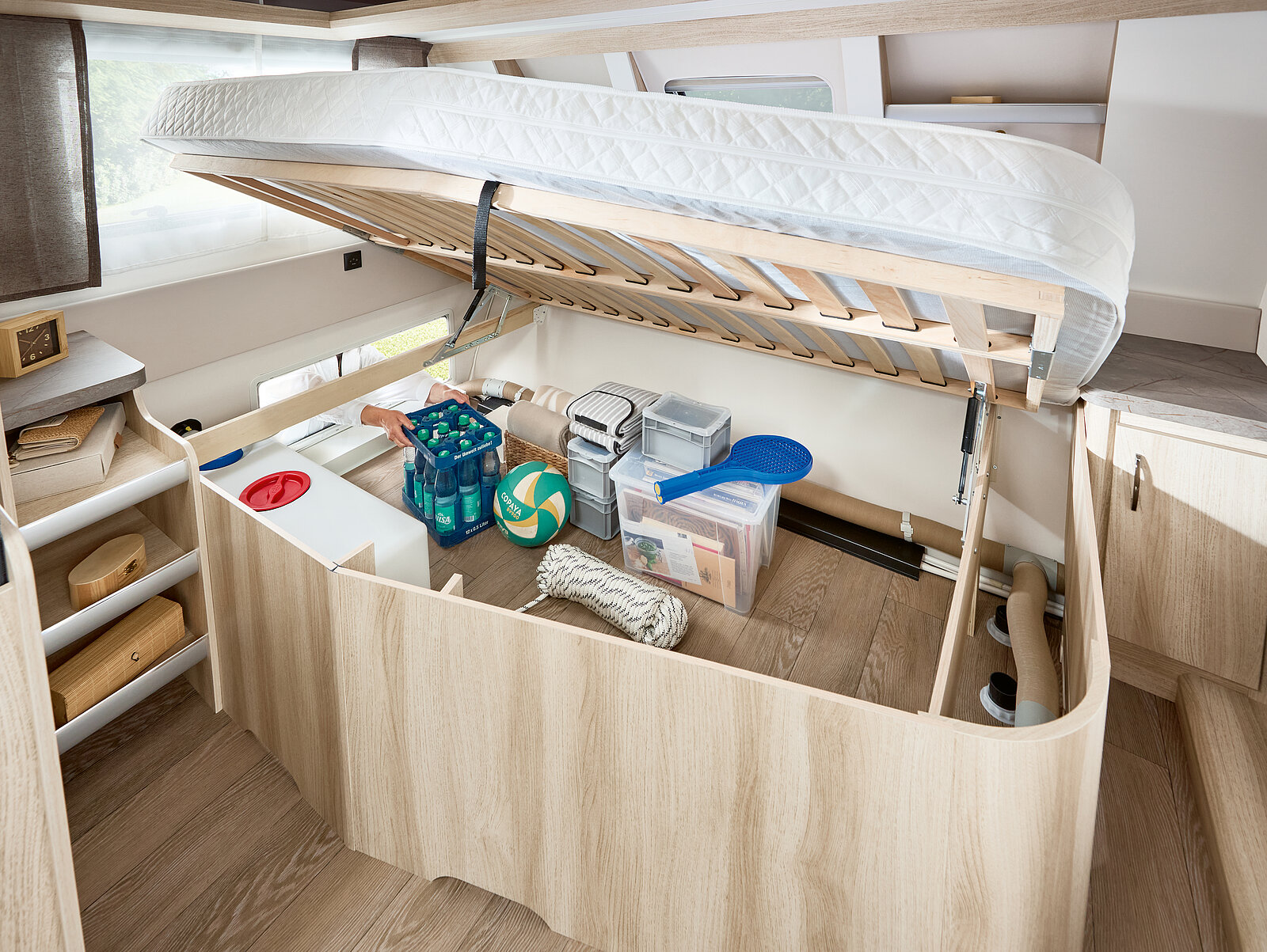 Hobby DE LUXE 545 KMF interior image