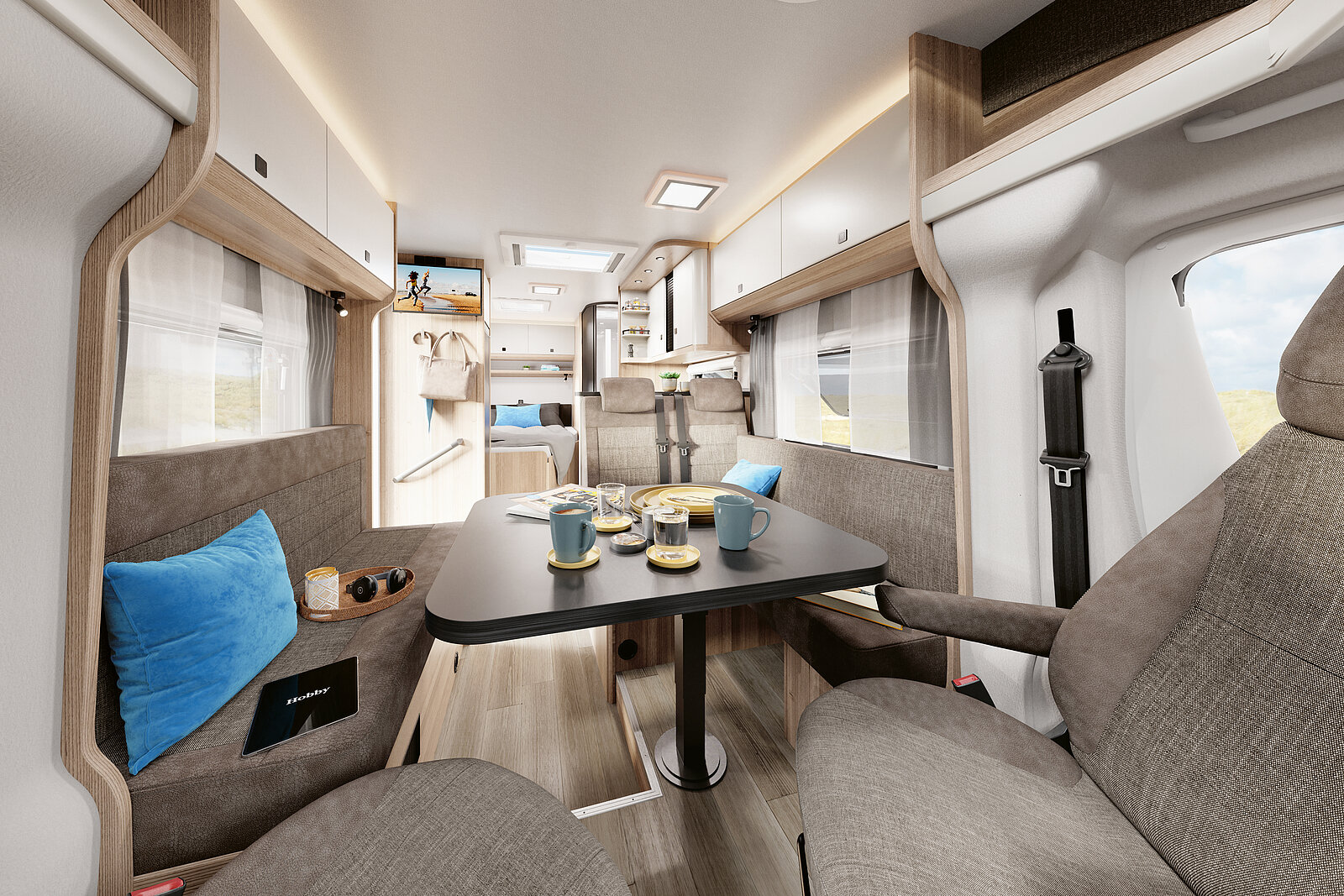 Hobby ONTOUR T 700 F interior image