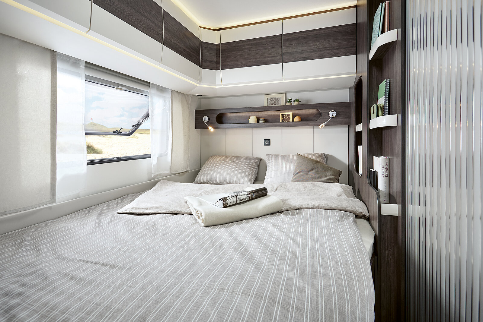 Hobby PRESTIGE 560 FC interior image