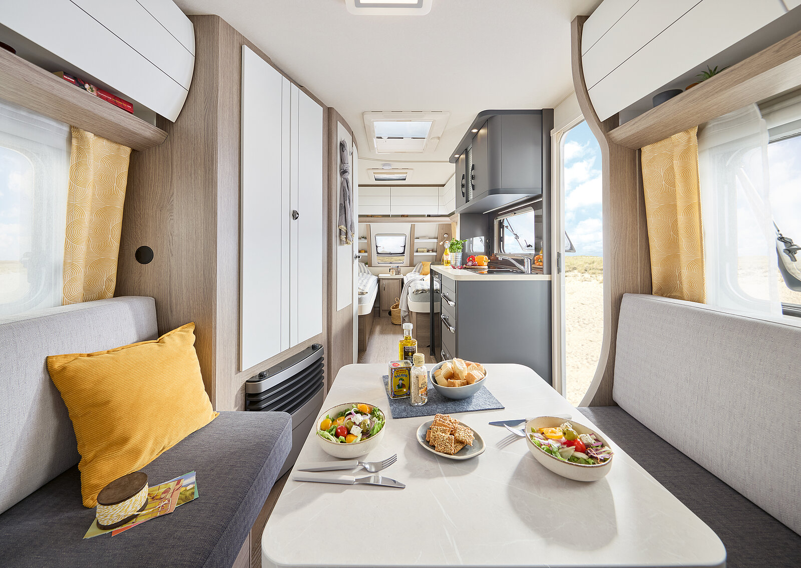 Hobby ONTOUR 460 DL interior image
