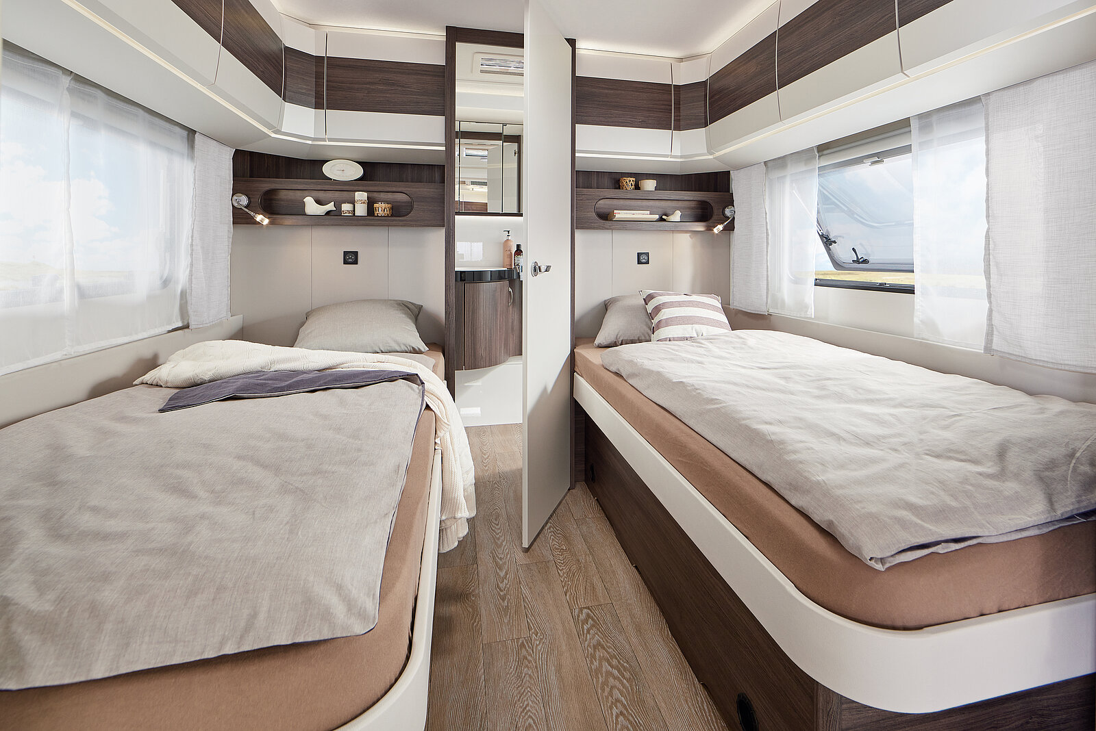 Hobby PRESTIGE 560 WLU interior image