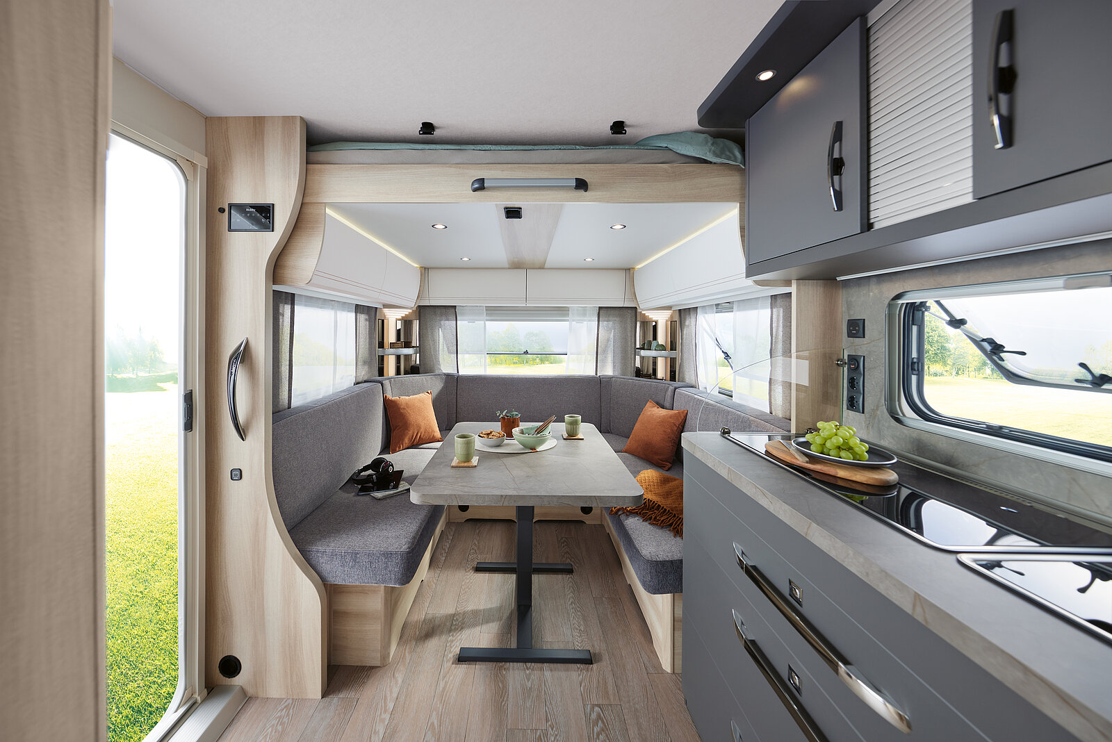 Hobby DE LUXE 515 UHL interior image