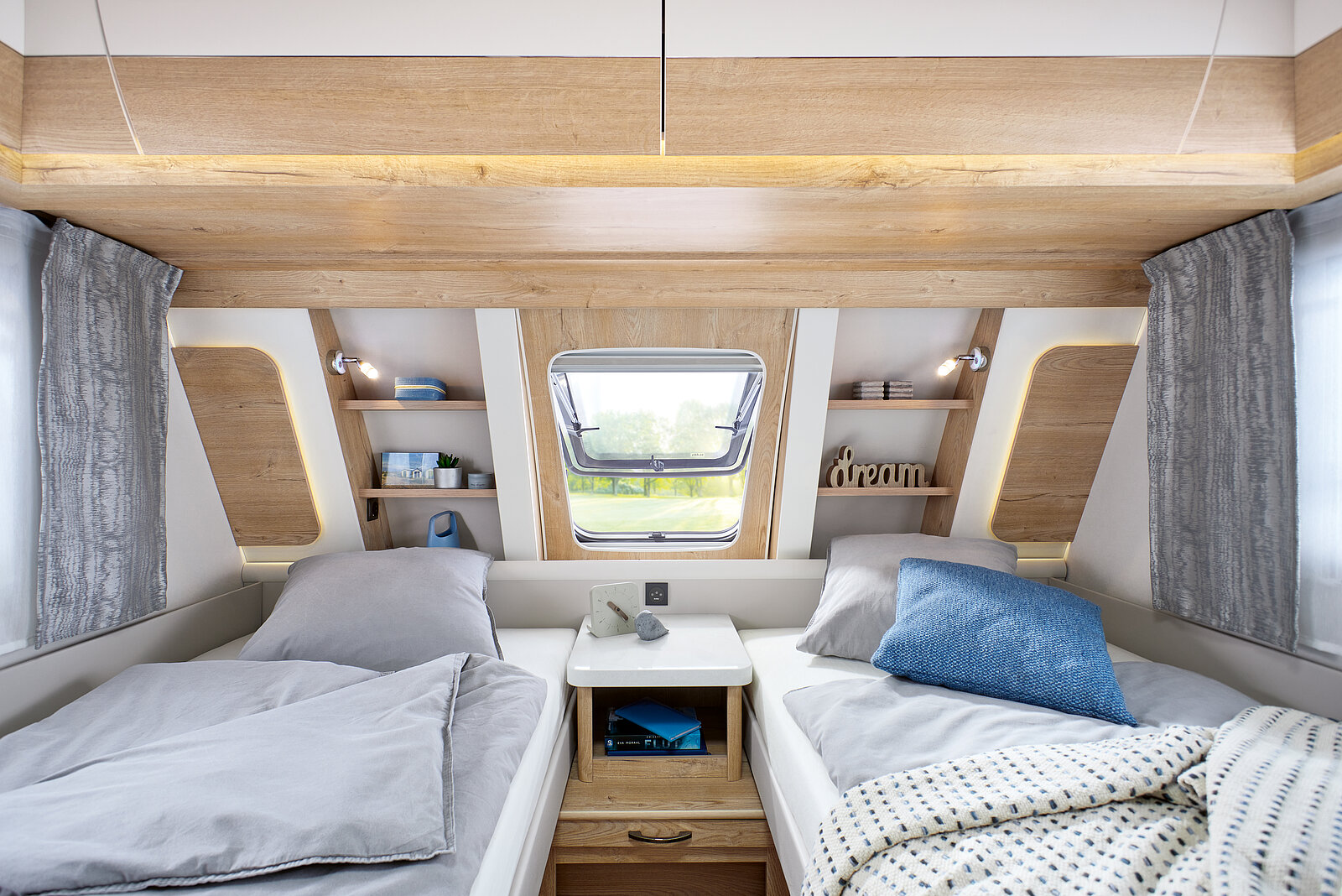 Hobby EXCELLENT EDITION 540 UL interior image