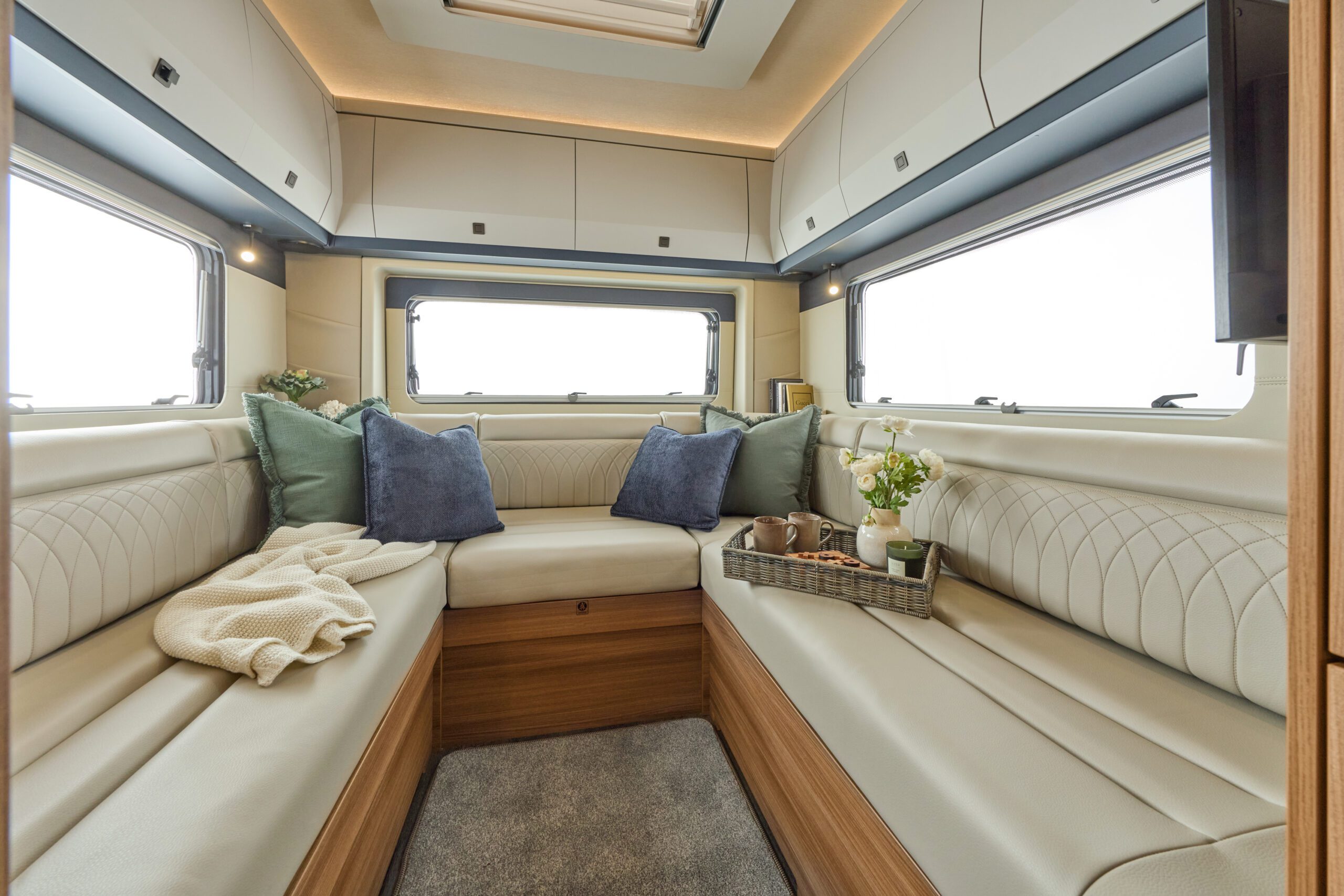 AUTOTRAIL SCOUT