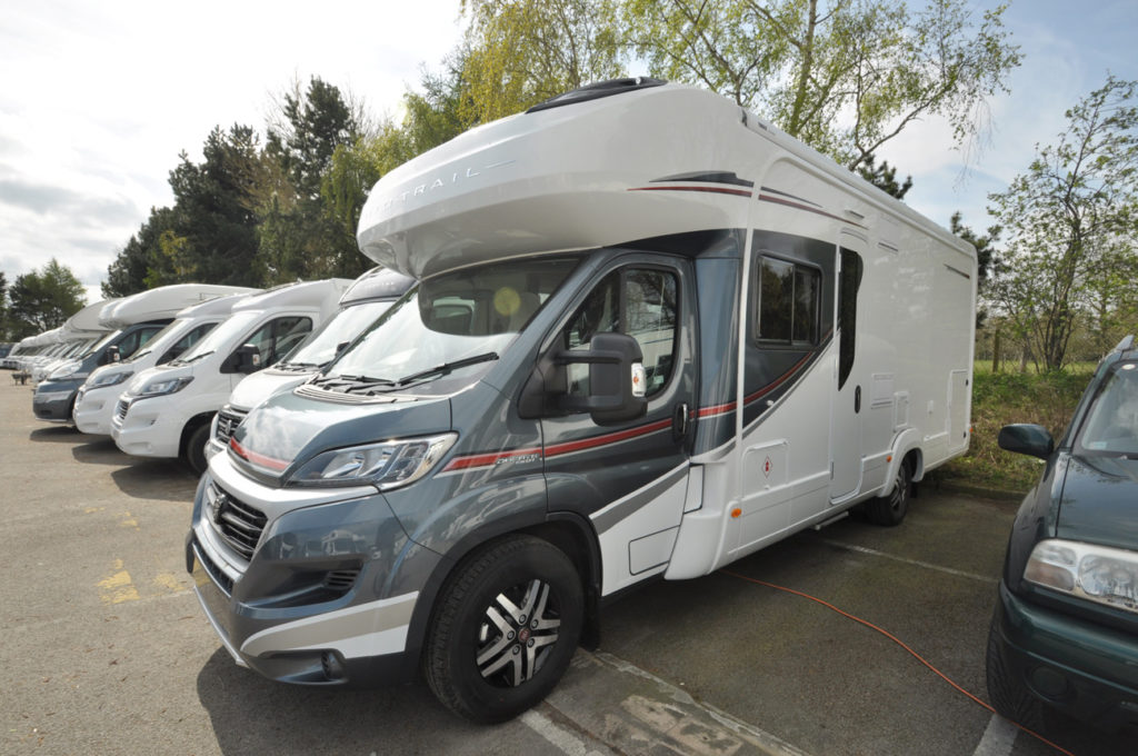 Auto-Trail Serrano