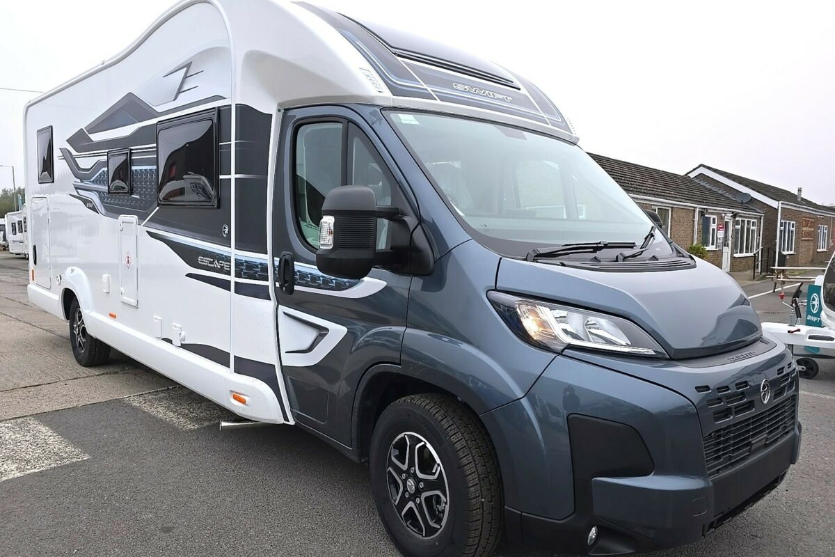 Swift Escape 694