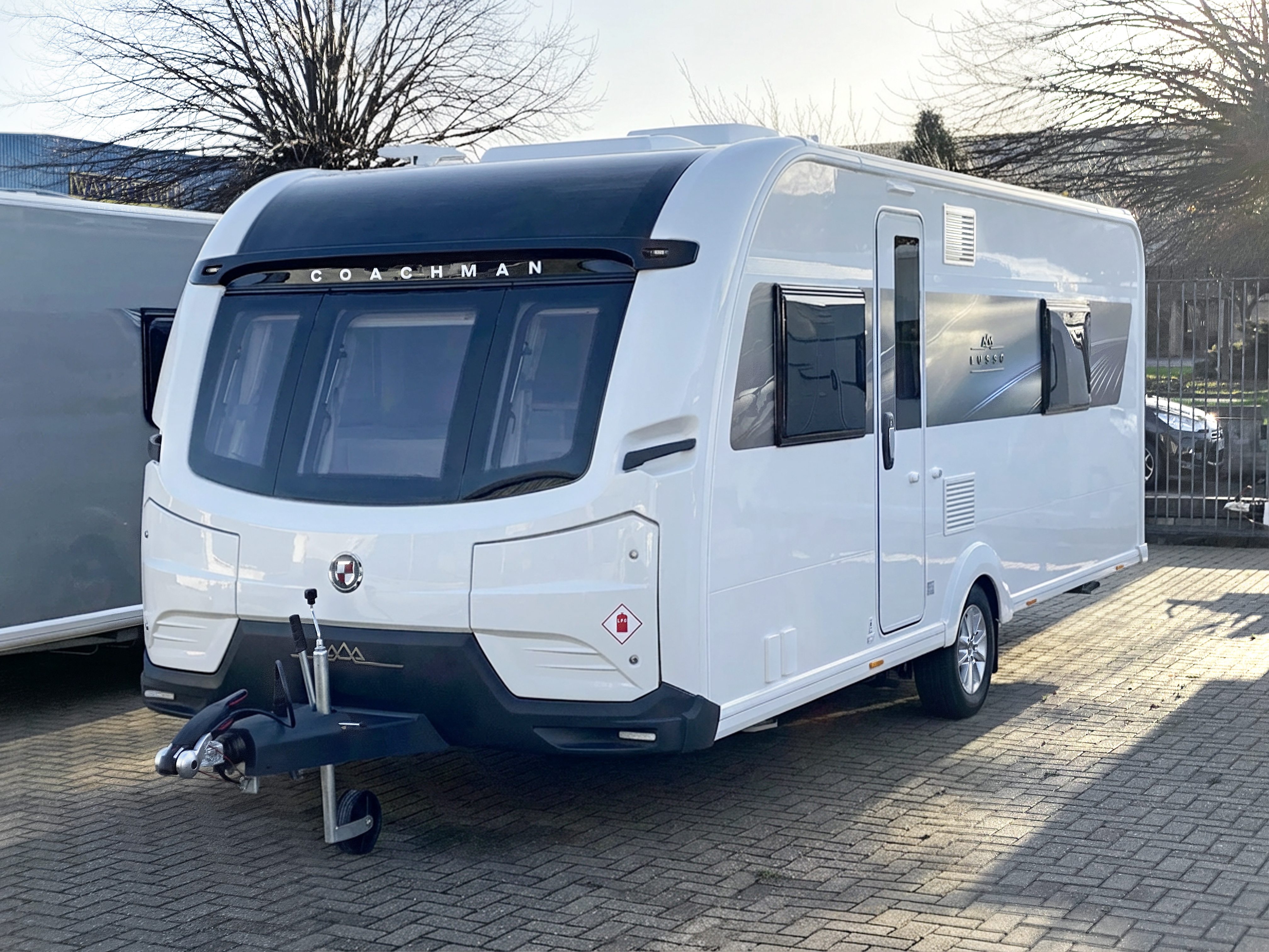 Coachman Lusso I