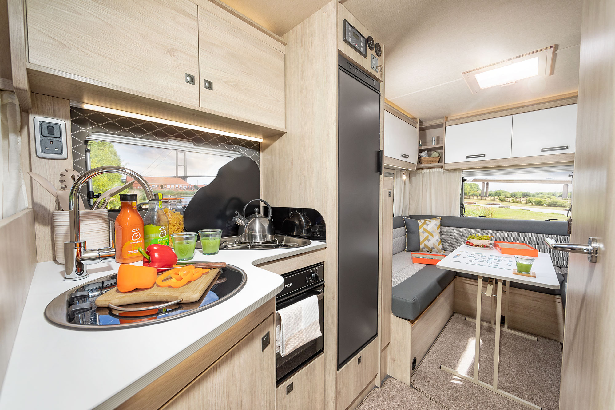 2027 Auto-Trail F-Line F72 NEW, UNREGISTERED, 165BHP AUTOMATIC - Includes Drivers Pack, Lux Pack, Half Dinette with Additional Travel Seats, Electric Drop Down Bed, Cab Blinds & Alloy Wheels