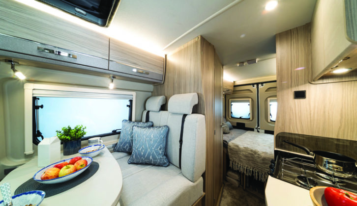 Elddis Autoquest Cv80