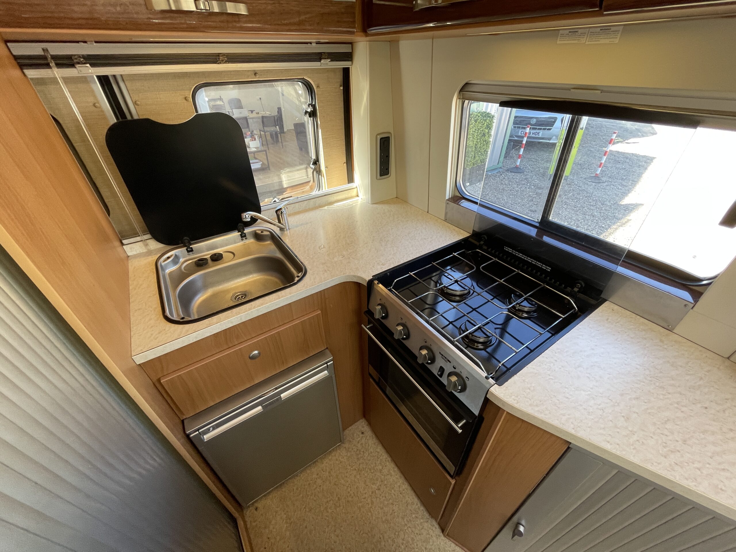 Autocruise Jazz Peugeot Boxer 2.2HDi, 2 Berth, 4 Belts, MOT, 12 Months Warranty, Habitation Service