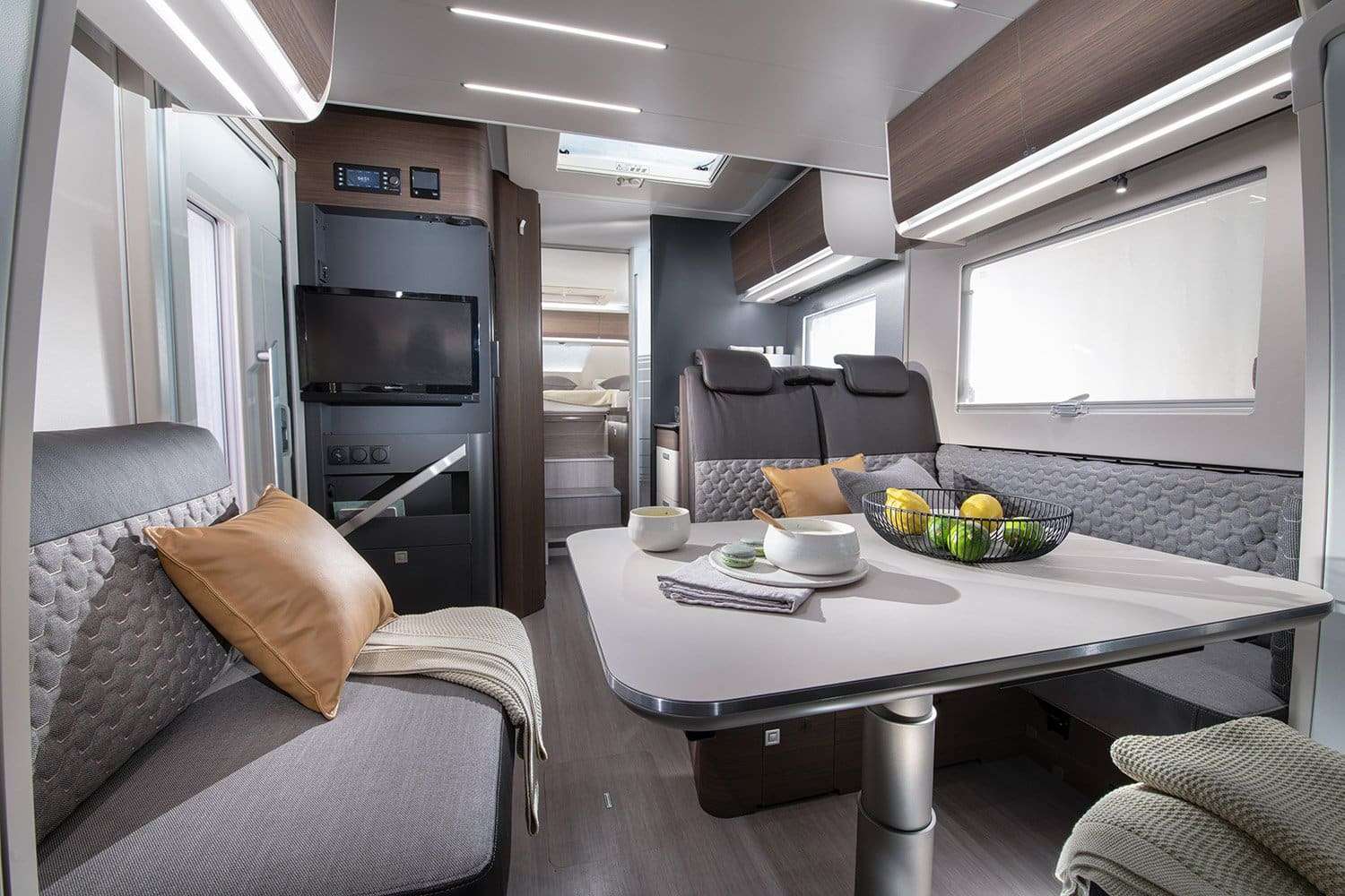 Adria Matrix 670SL Platinum