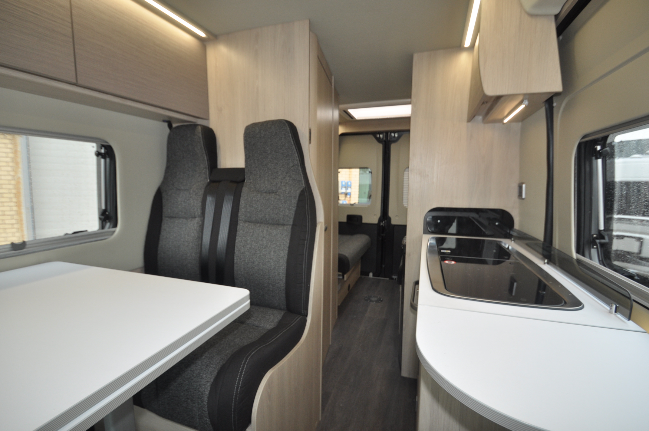 2025 Auto-Trail Expedition 67