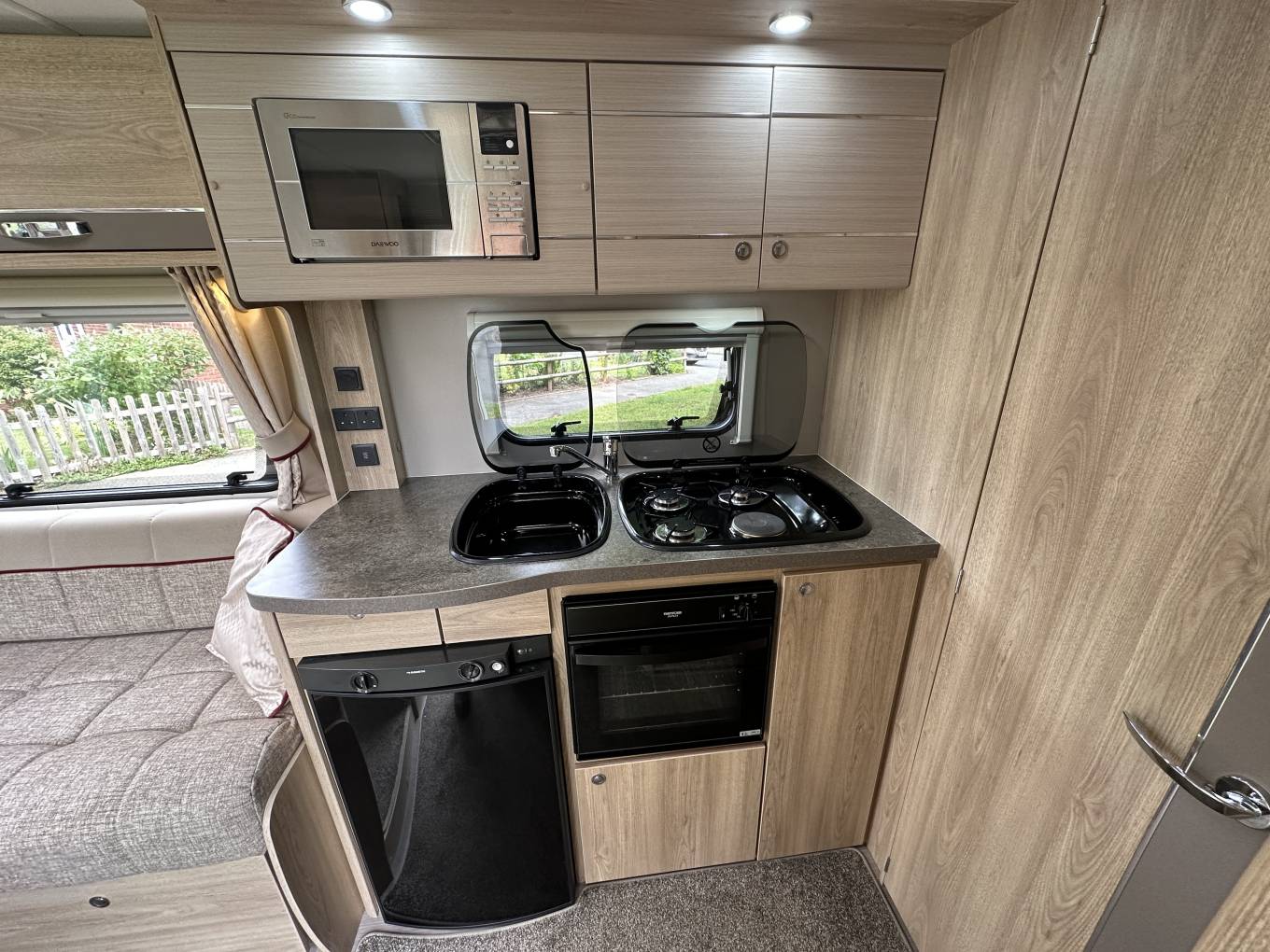ELDDIS MAJESTIC 105