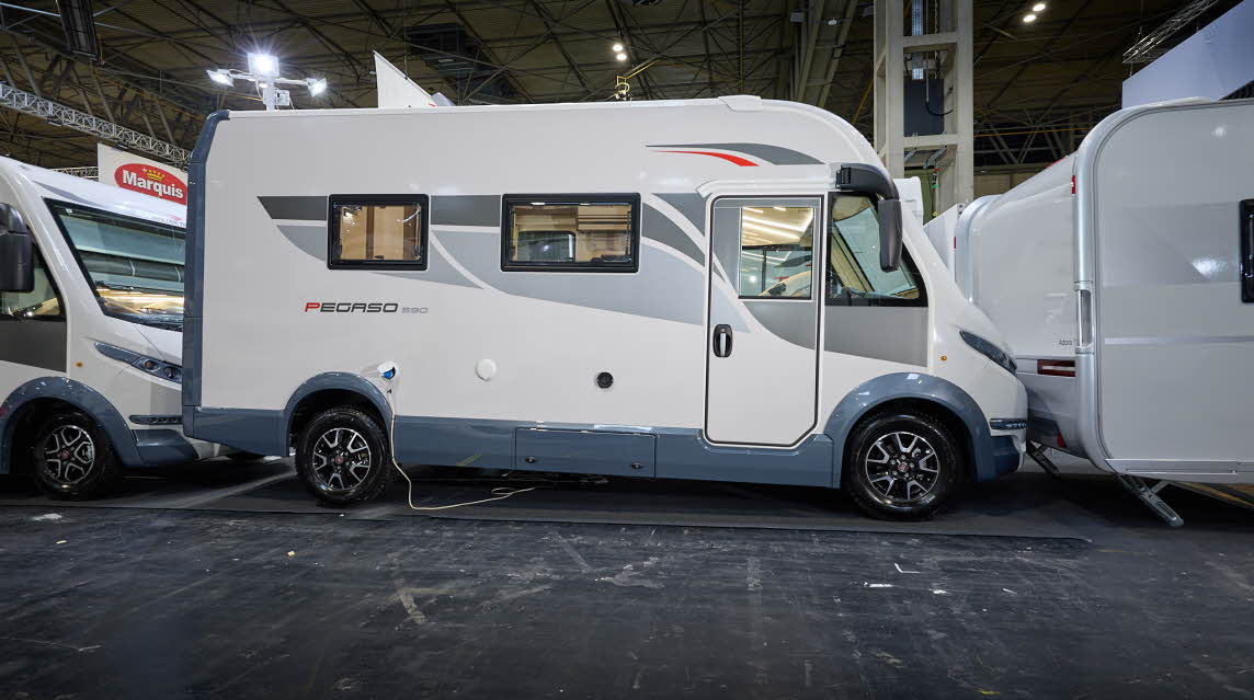 Roller Team Pegaso 590