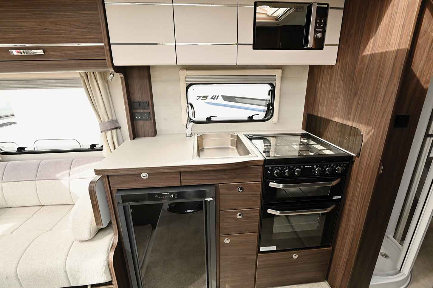 Elddis Affinity 554