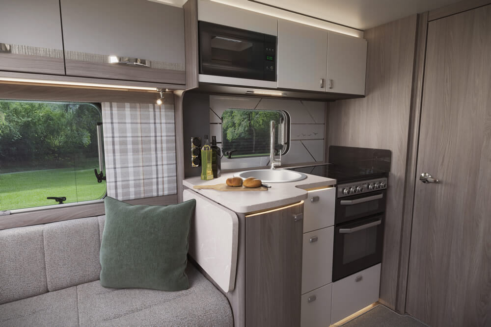 Swift Conqueror 480- 2026 Caravan