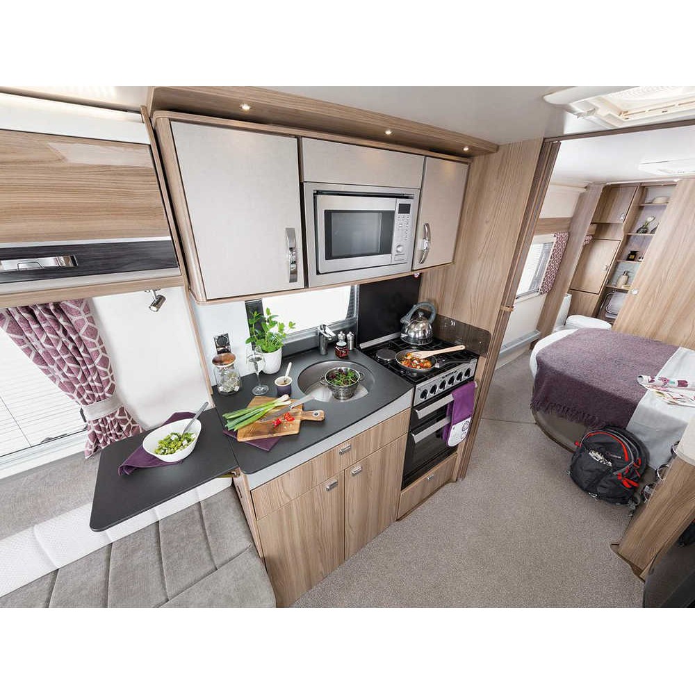 Swift Conqueror 580