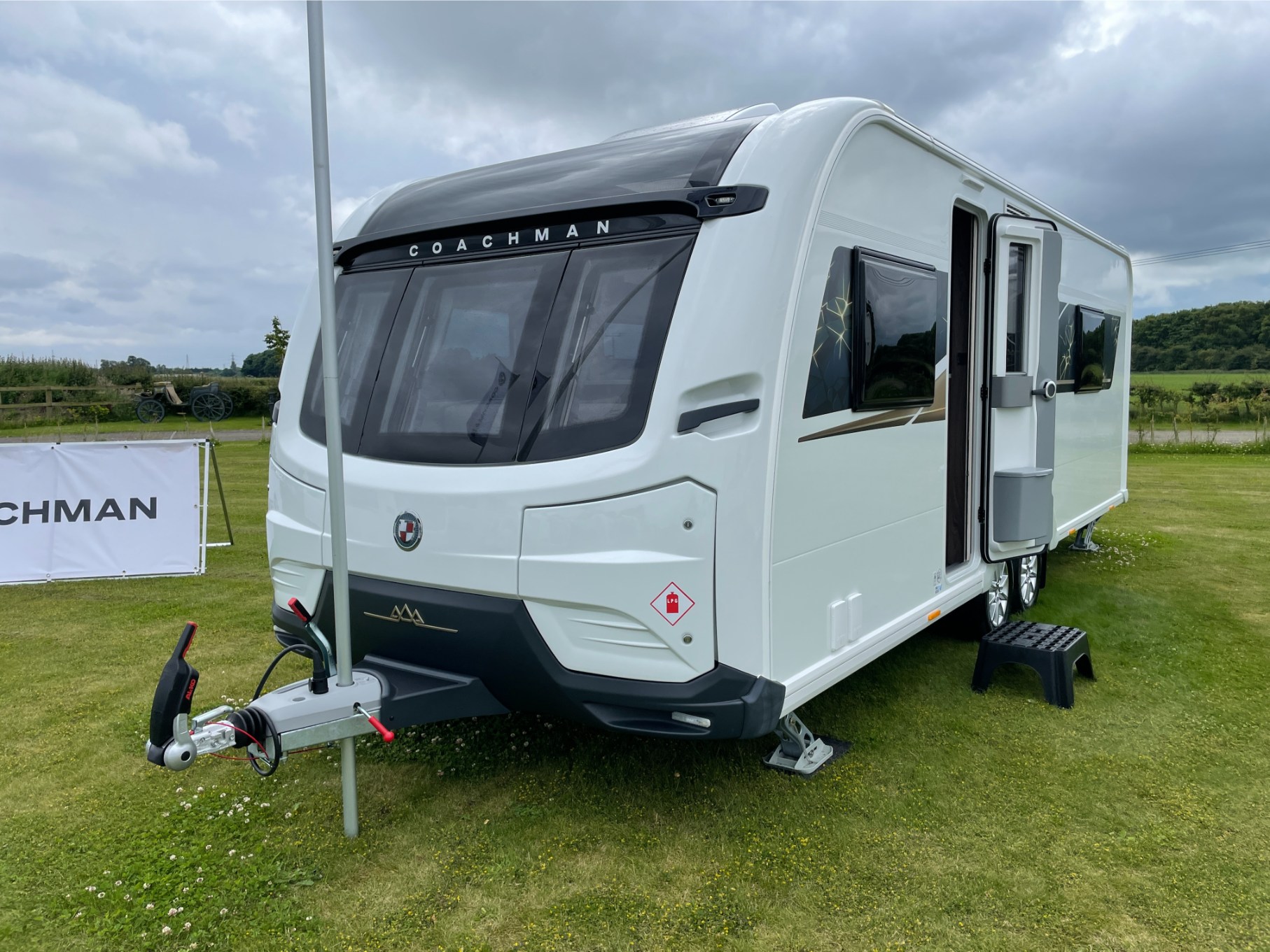 Coachman Lusso Ii