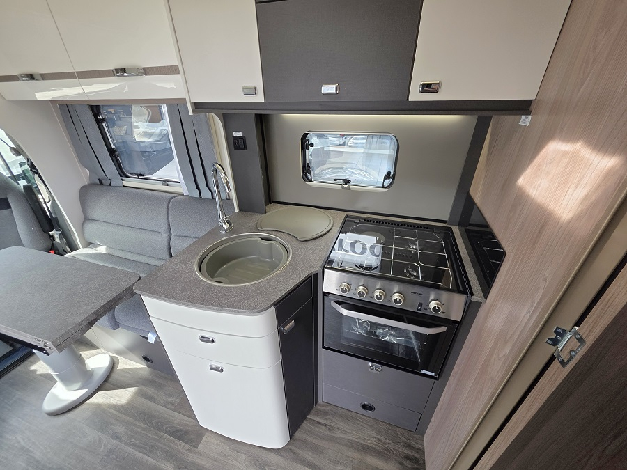 Swift Voyager 475