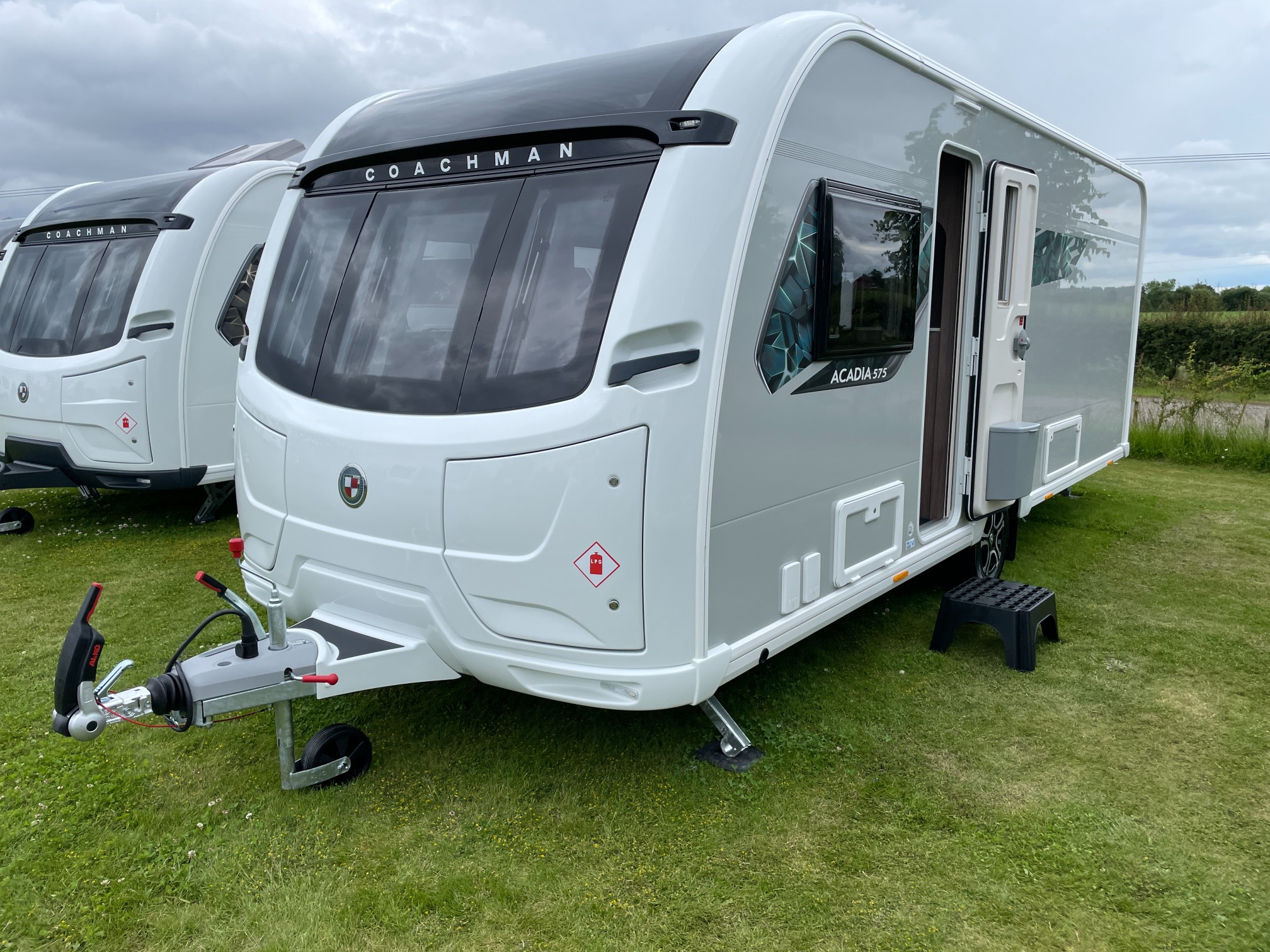 COACHMAN ACADIA 545
