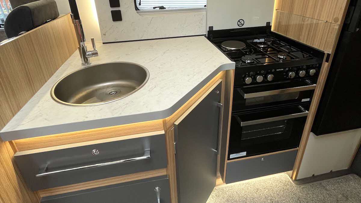 2000 Bailey Adamo Xl Dl