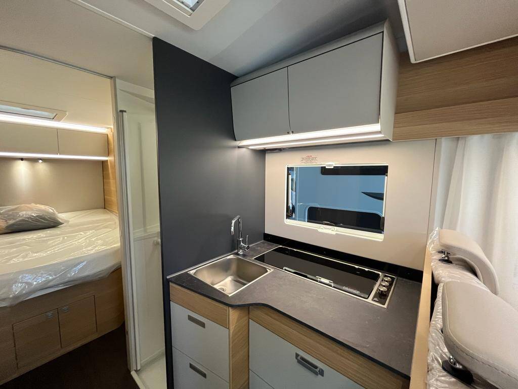 2022 Adria Coral Axess 670SC