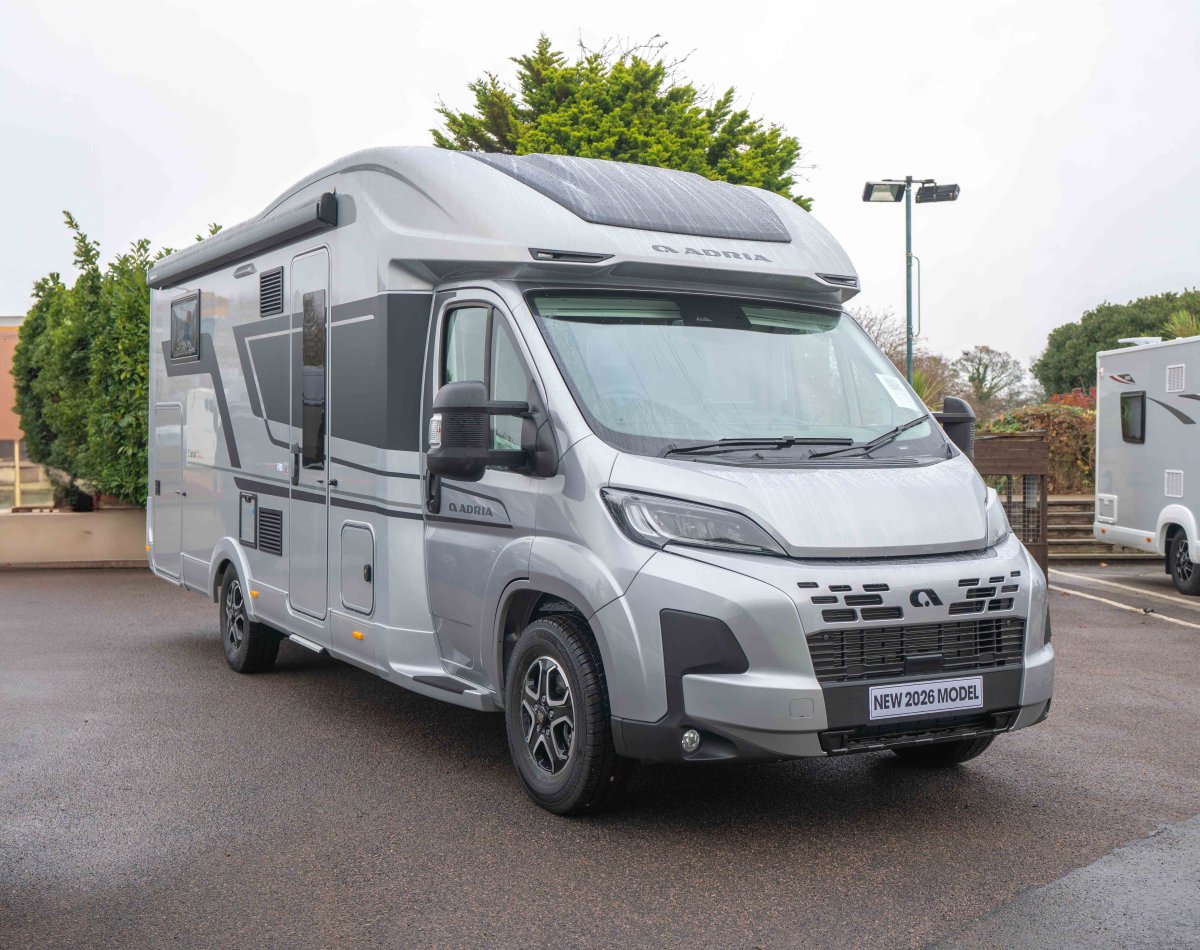 Adria Coral Supreme 670 SL 140BHP Auto