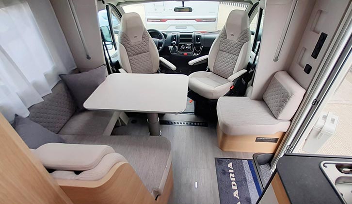 Adria Matrix 670SL Platinum