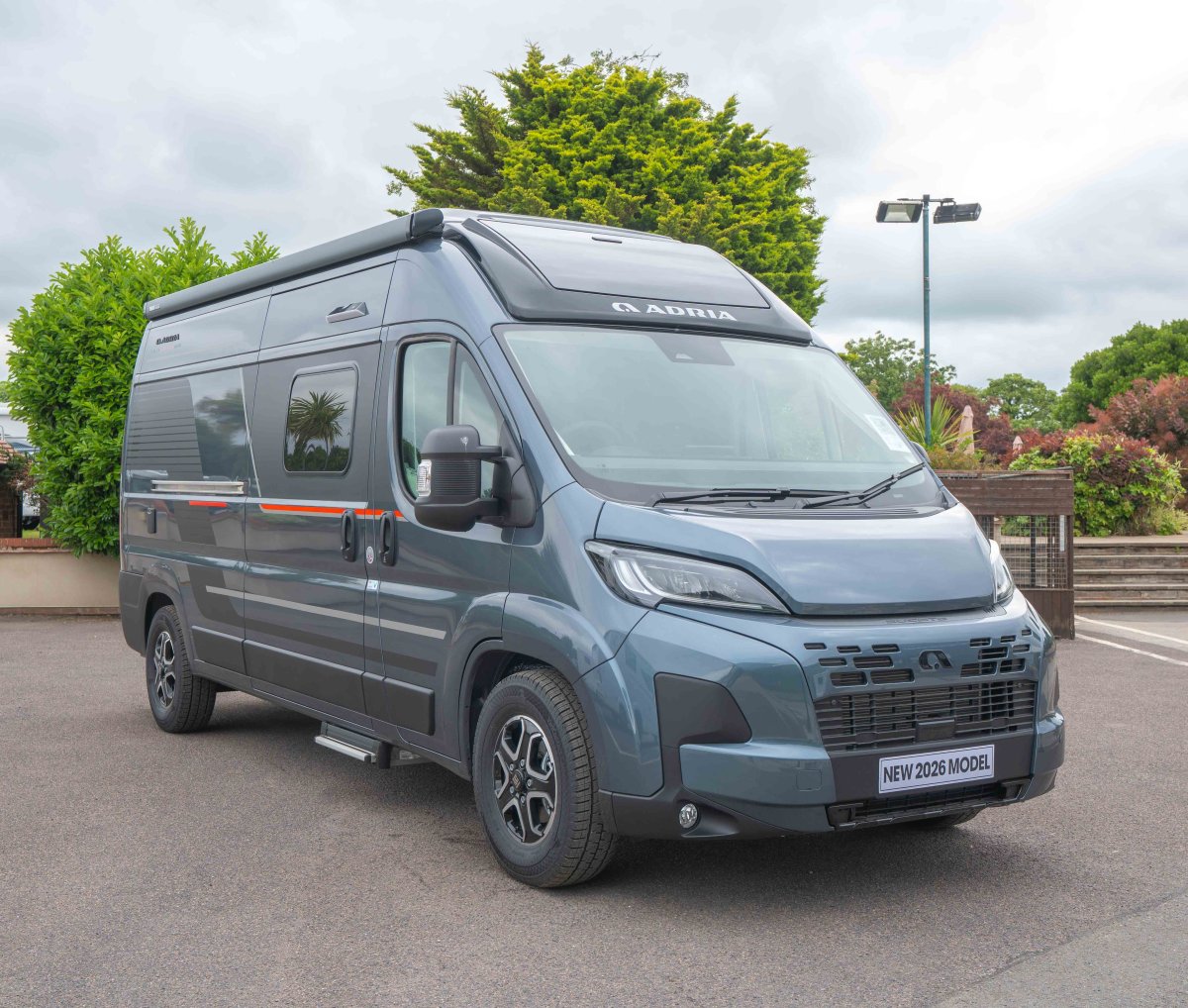 Adria Twin Sports 600 SPB 140BHP Auto
