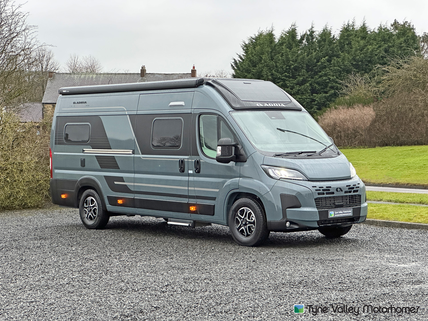 Adria Twin Supreme 640 SLB 140BHP Auto