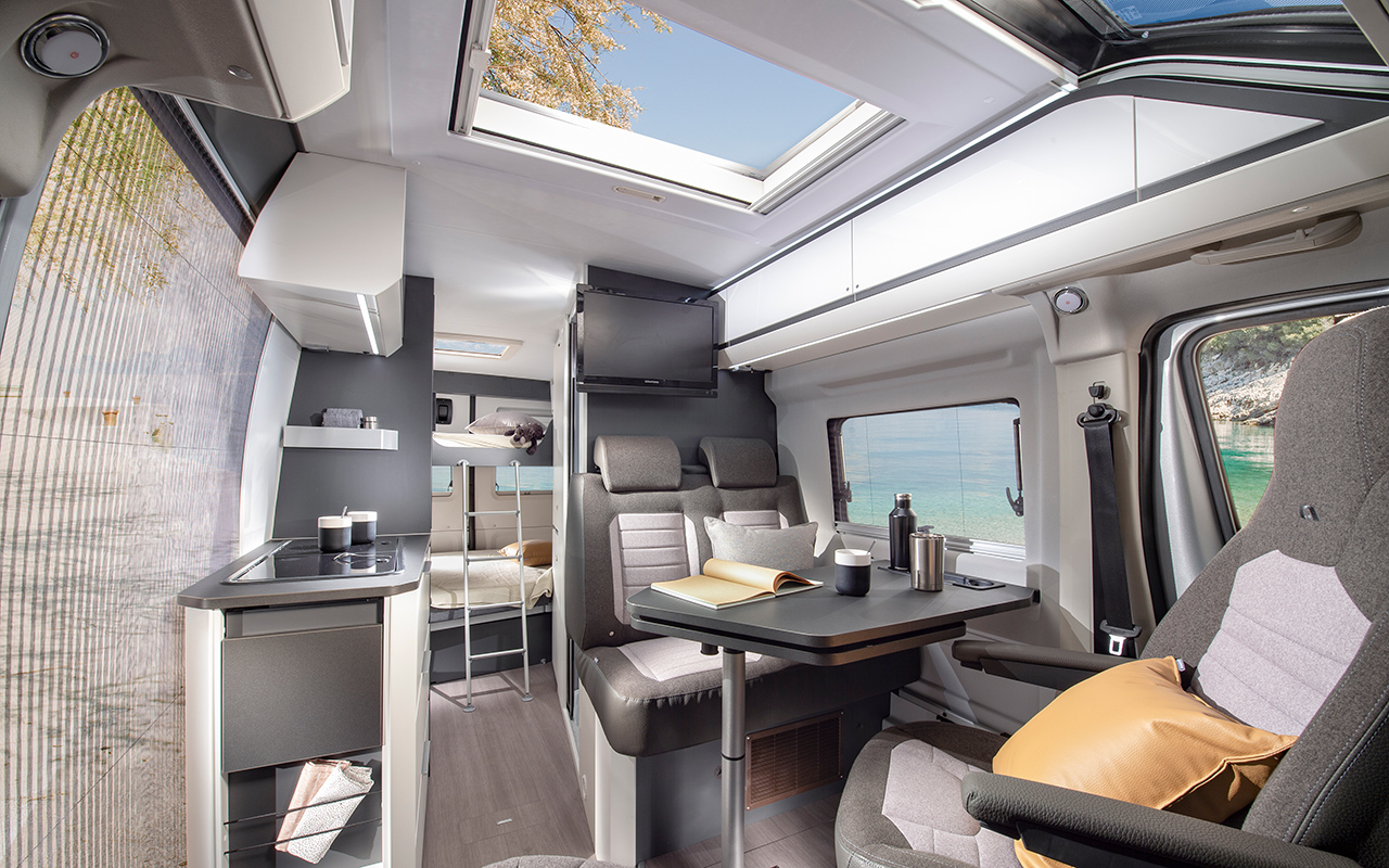 Adria Twin Supreme 640 SLB 140BHP Auto